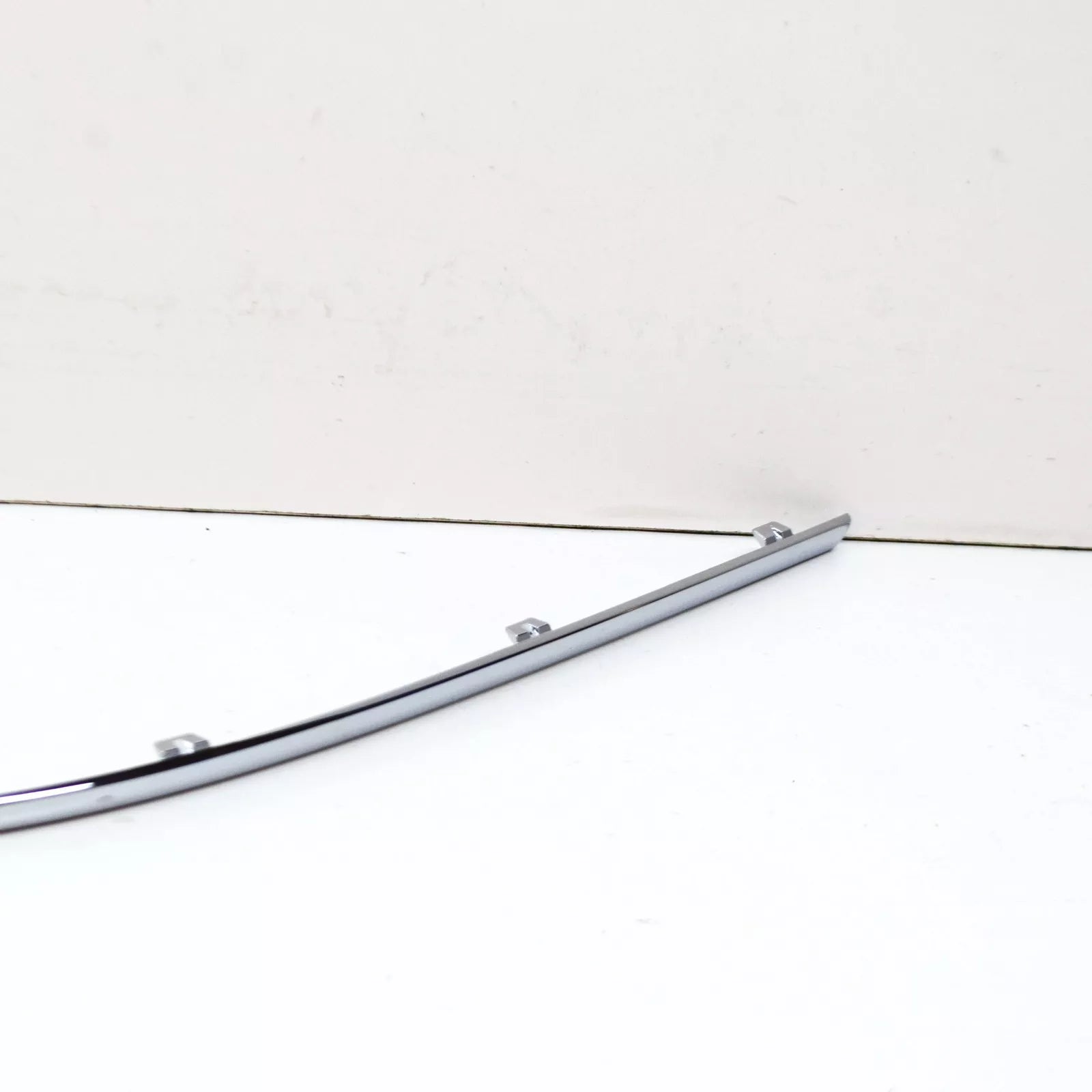 NEW MB C W204 REAR RIGHT BUMPER DECORATIVE MOLDING A2048853521 ORIGINAL