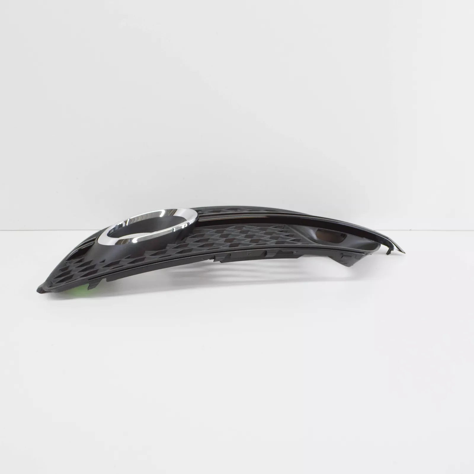 NEW AUDI Q5 8R FRONT RIGHT BUMPER AIR GUIDE GRILLE 8R0807682PBJI ORIGINAL