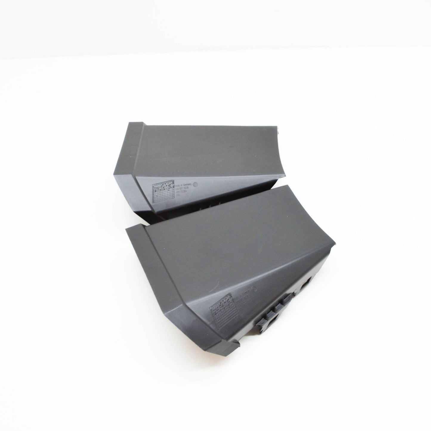 NEW VOLKSWAGEN GOLF 5G MK7 FRONT RIGHT BUMPER COVER TRIM 5G0807162B9B9 ORIGINAL