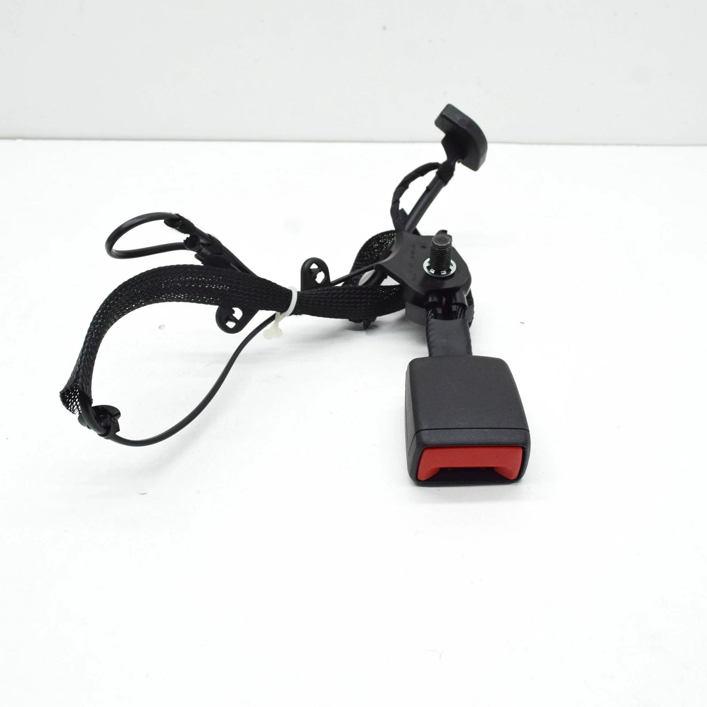 NEW VOLKSWAGEN TIGUAN AD MK2 REAR RIGHT SEAT BELT LATCH 5NA857754BMNB ORIGINAL