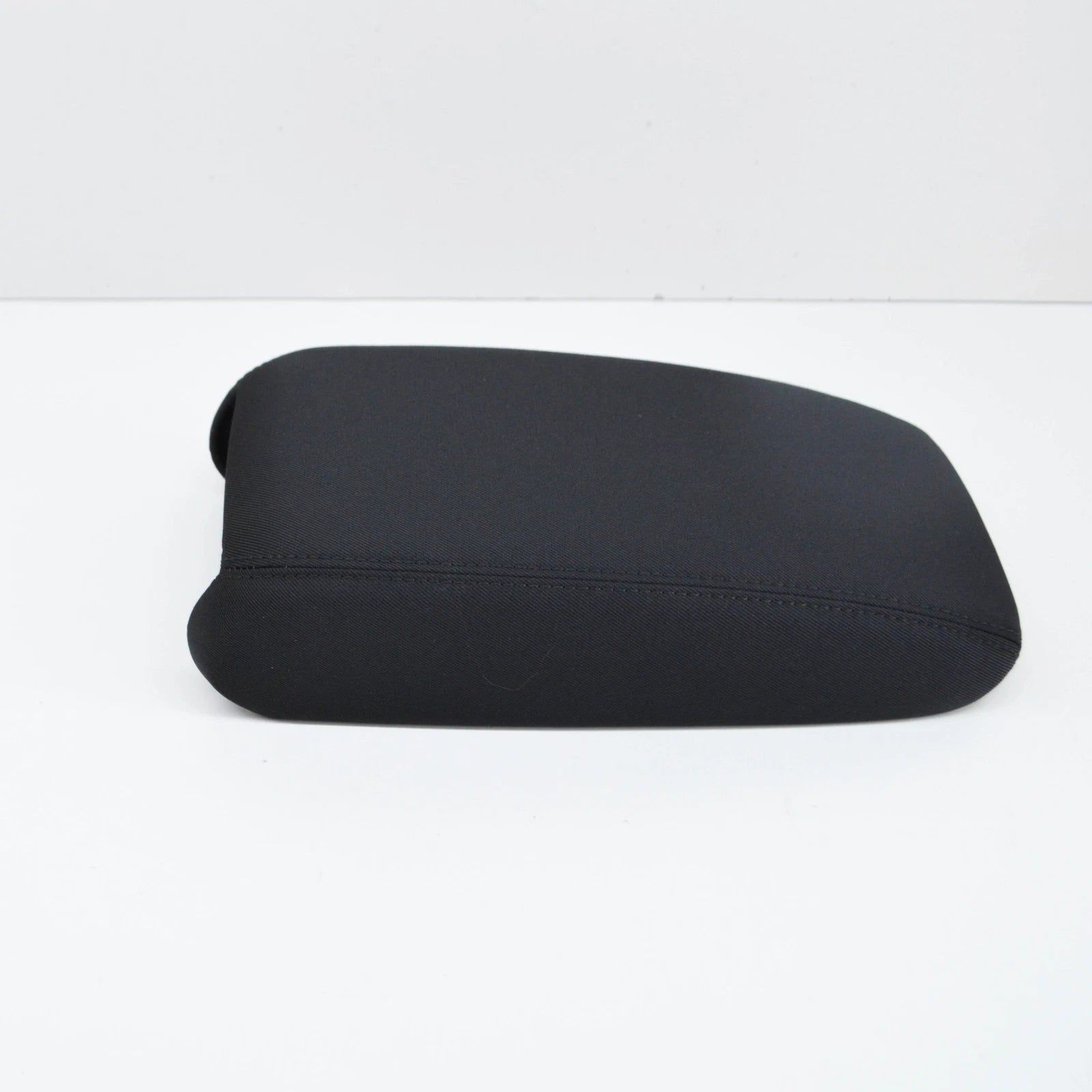 NEW AUDI Q3 F3 SPORTBACK FRONT MIDDLE ARMREST 83A864207FH4 ORIGINAL