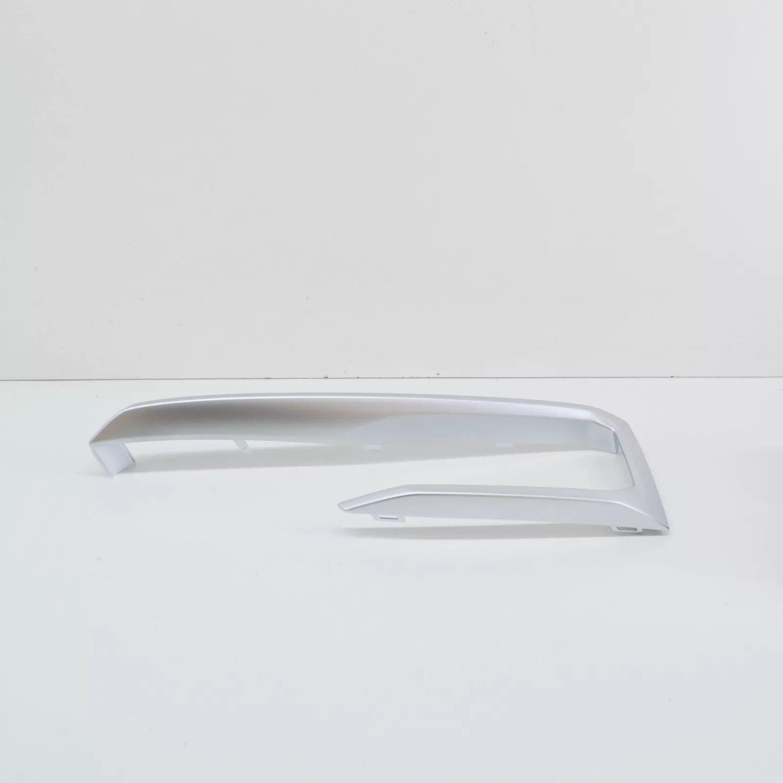 NEW BMW X5 G05 FRONT RIGHT FOG LIGHT TRIM 7449692 51117449692 ORIGINAL