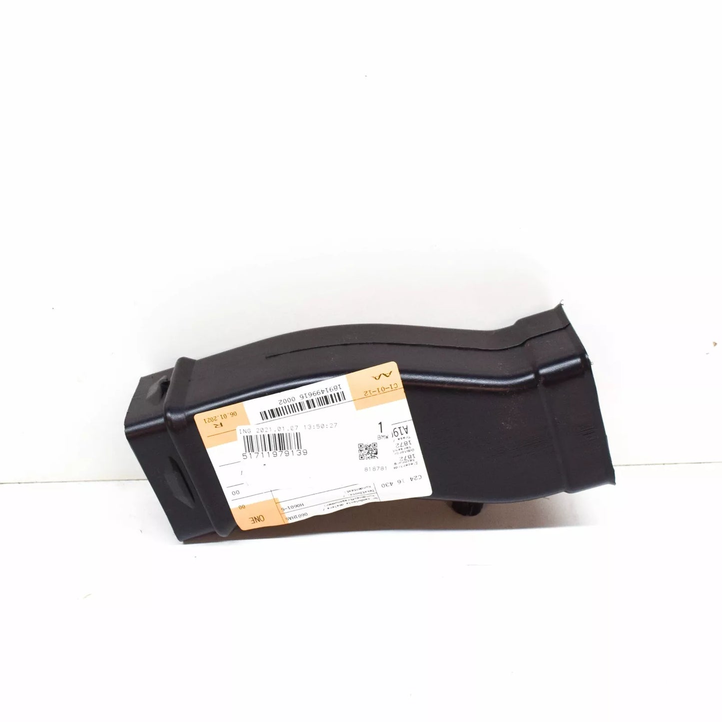 NEW BMW 3 E30 FRONT AIR DUCT LEFT 51711979139 ORIGINAL