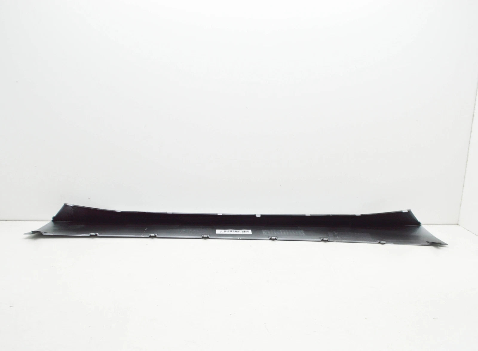 NEW BMW X1 F48 FRONT BUMPER TRIM 51117954213 ORIGINAL