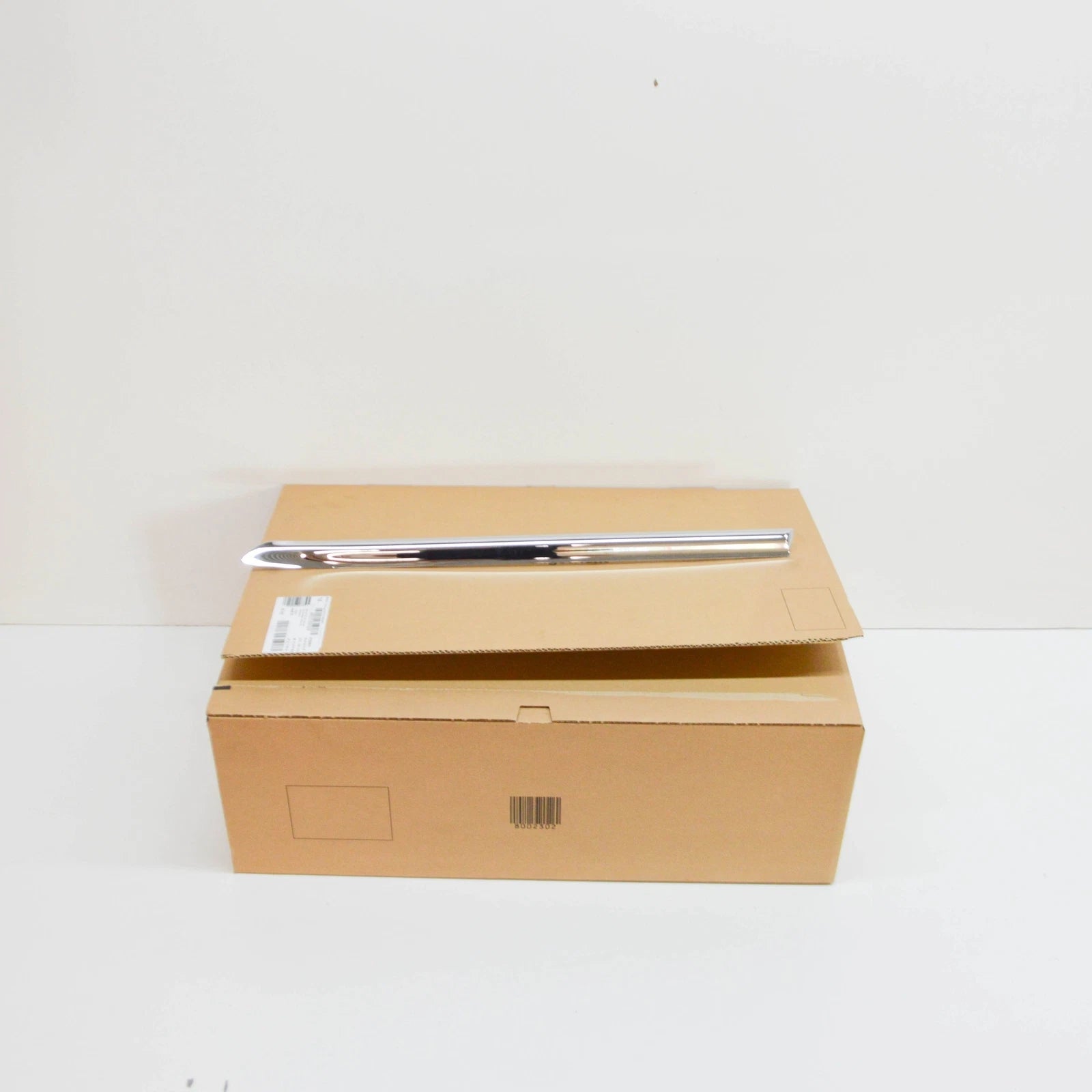 NEW BMW 3 E46 REAR LEFT MOULDING FENDER 51138238879 8238879 ORIGINAL