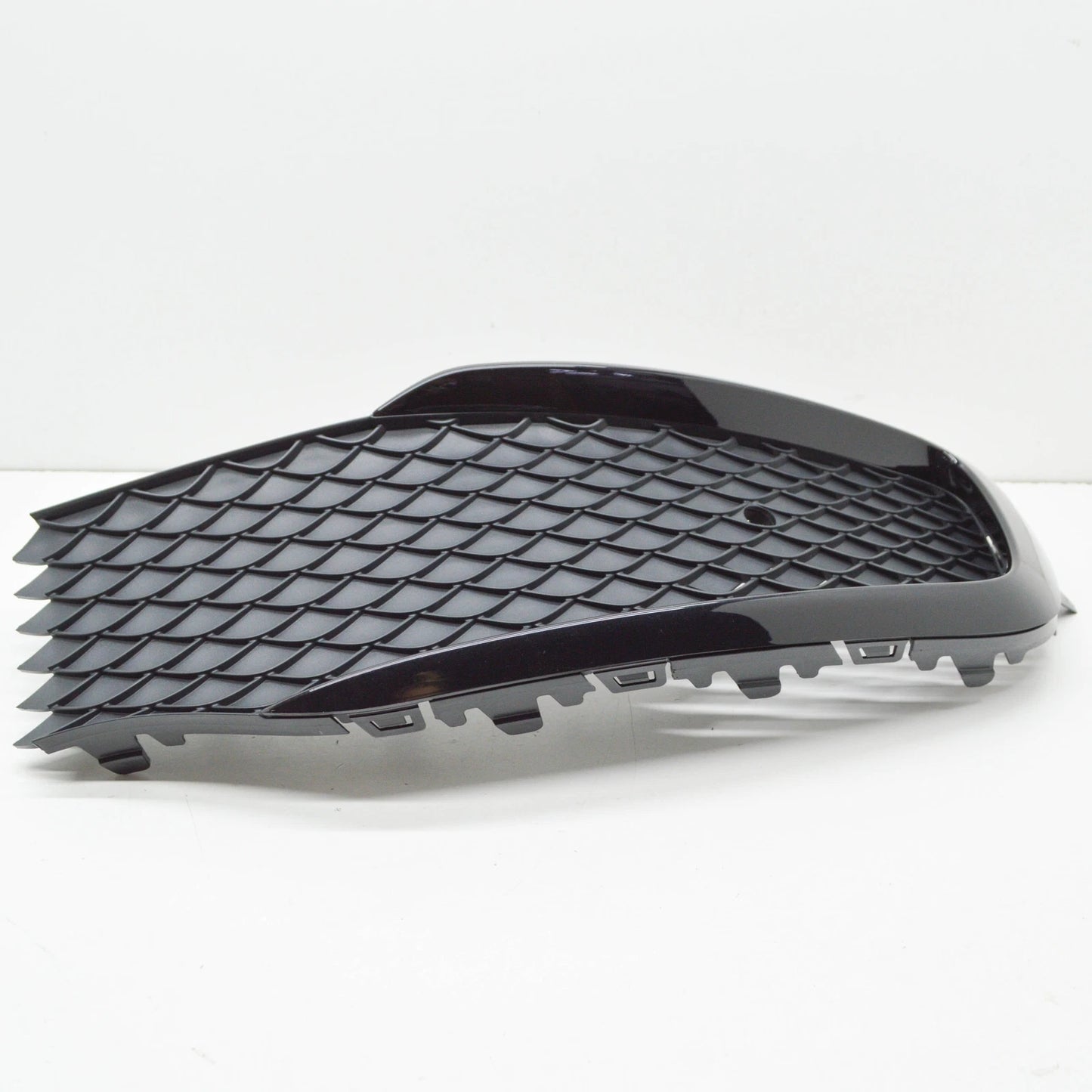 NEW MB VITO TOURER W447 FRONT BUMPER RIGHT GRILLE A44788029019197 ORIGINAL