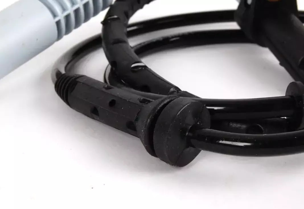 NEW BMW 7 E38 REAR ABS SENSOR 34521182077 1182077 ORIGINAL