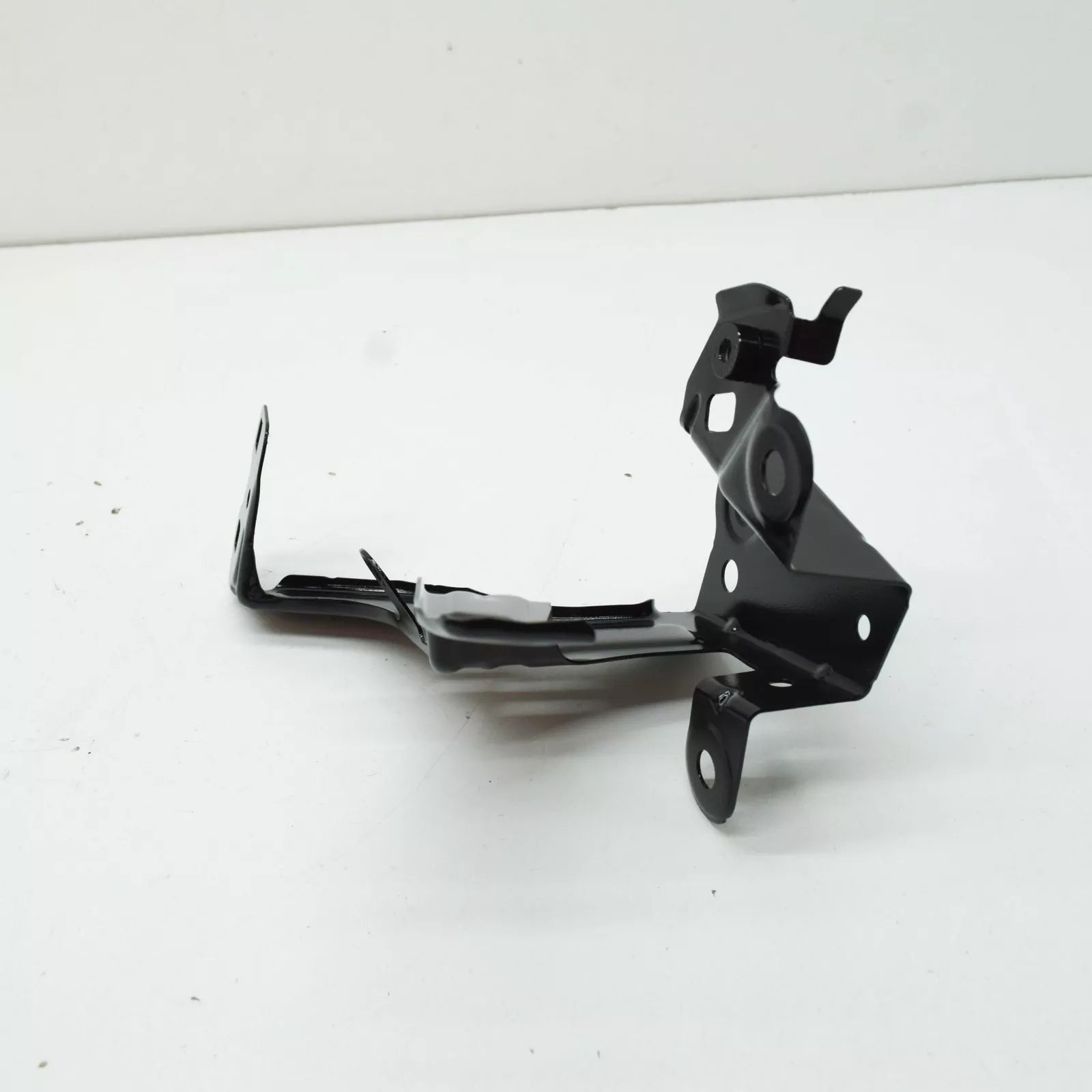 NEW BMW 6 GRAN TURISMO G32 FRONT RIGHT FENDER HOLDER 41007481064 ORIGINAL
