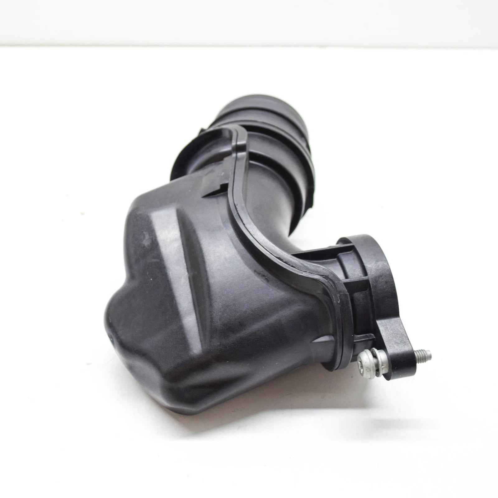 NEW AUDI A3 SPORTBACK 8YA INTAKE PIPE 04E129656AS ORIGINAL