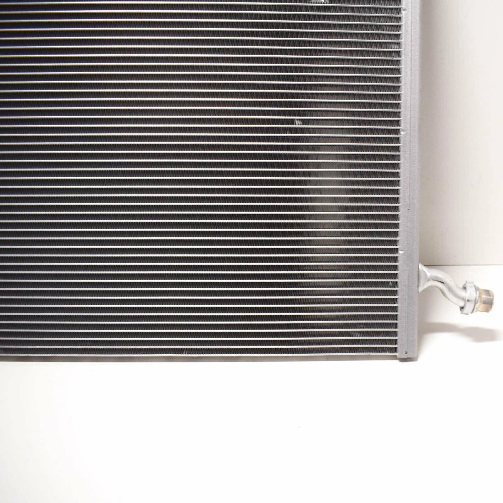 NEW MERCEDES-BENZ S-CLASS W222 COOLING RADIATOR A0995003603