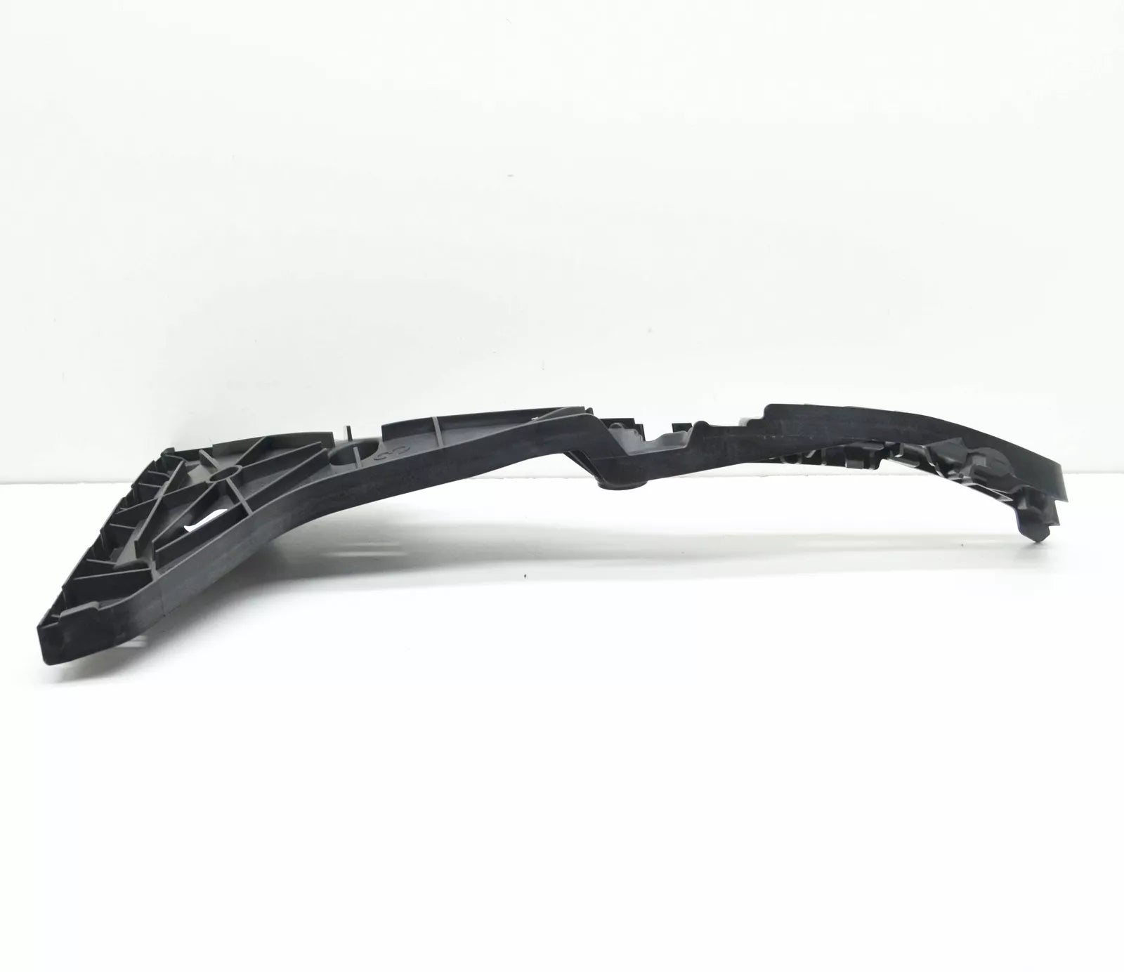 NEW AUDI Q5 SQ5 80A REAR RIGHT BUMPER GUIDE BRACKET 80A807454