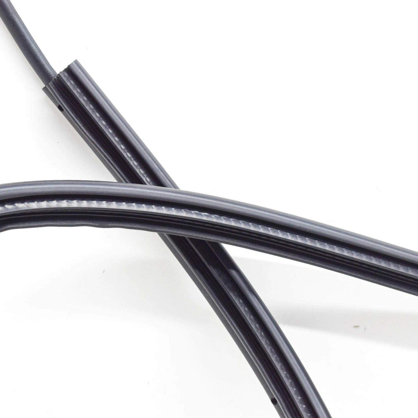 NEW BMW Z4 ROADSTER E85 FRONT RIGHT DOOR WEATHERSTRIP 51727125652 ORIGINAL