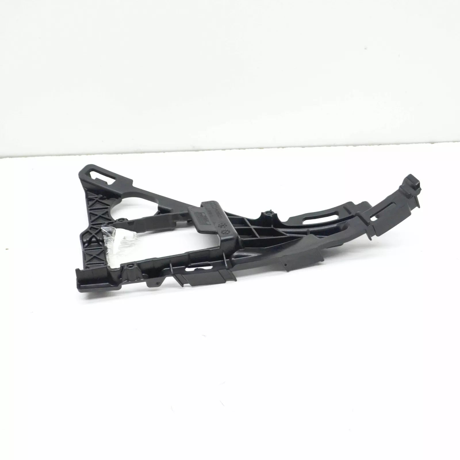 NEW AUDI Q7 4M BLIND SPOT DETECTION WARNING SENSOR LEFT BRACKET 4M0919503B