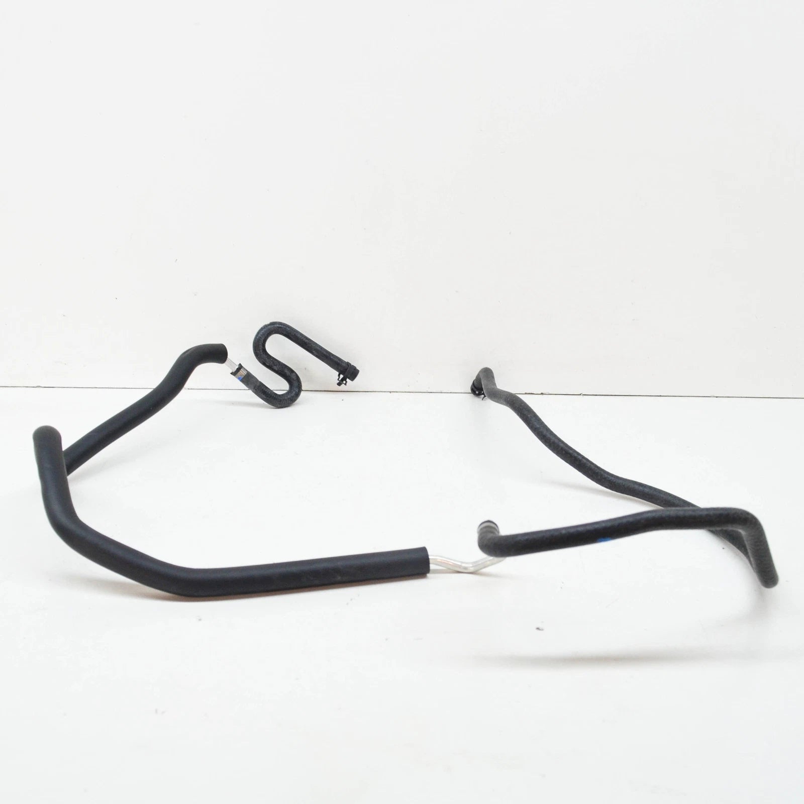 NEW MB GL X166 INTERMEDIATE PIECE TO WINDSHIELD TANK HOSE A1668305096 ORIGINAL