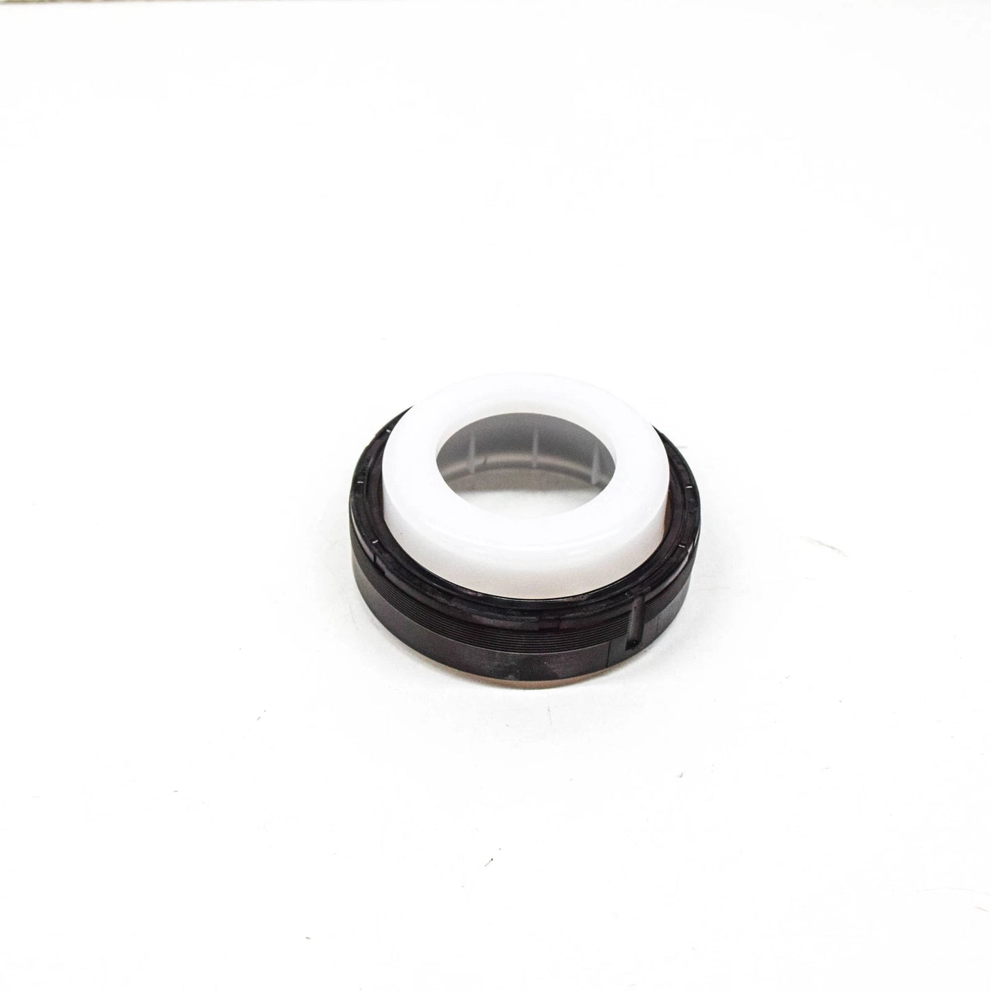NEW BMW 1 E87 CRANKSHAFT SEAL 11117511395 ORIGINAL