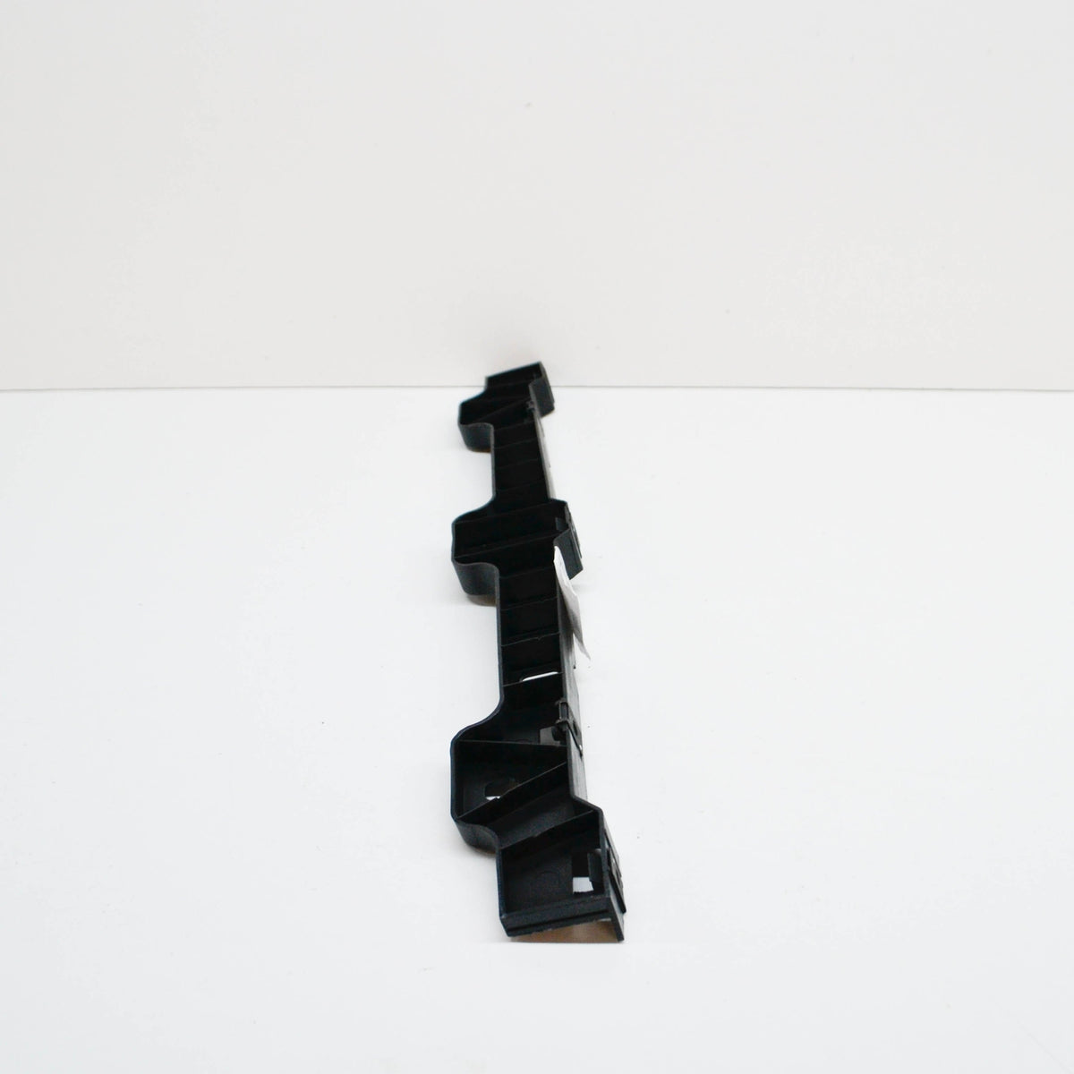 new audi r8 42 rear bumper center mounting bracket 420807215 2015 original