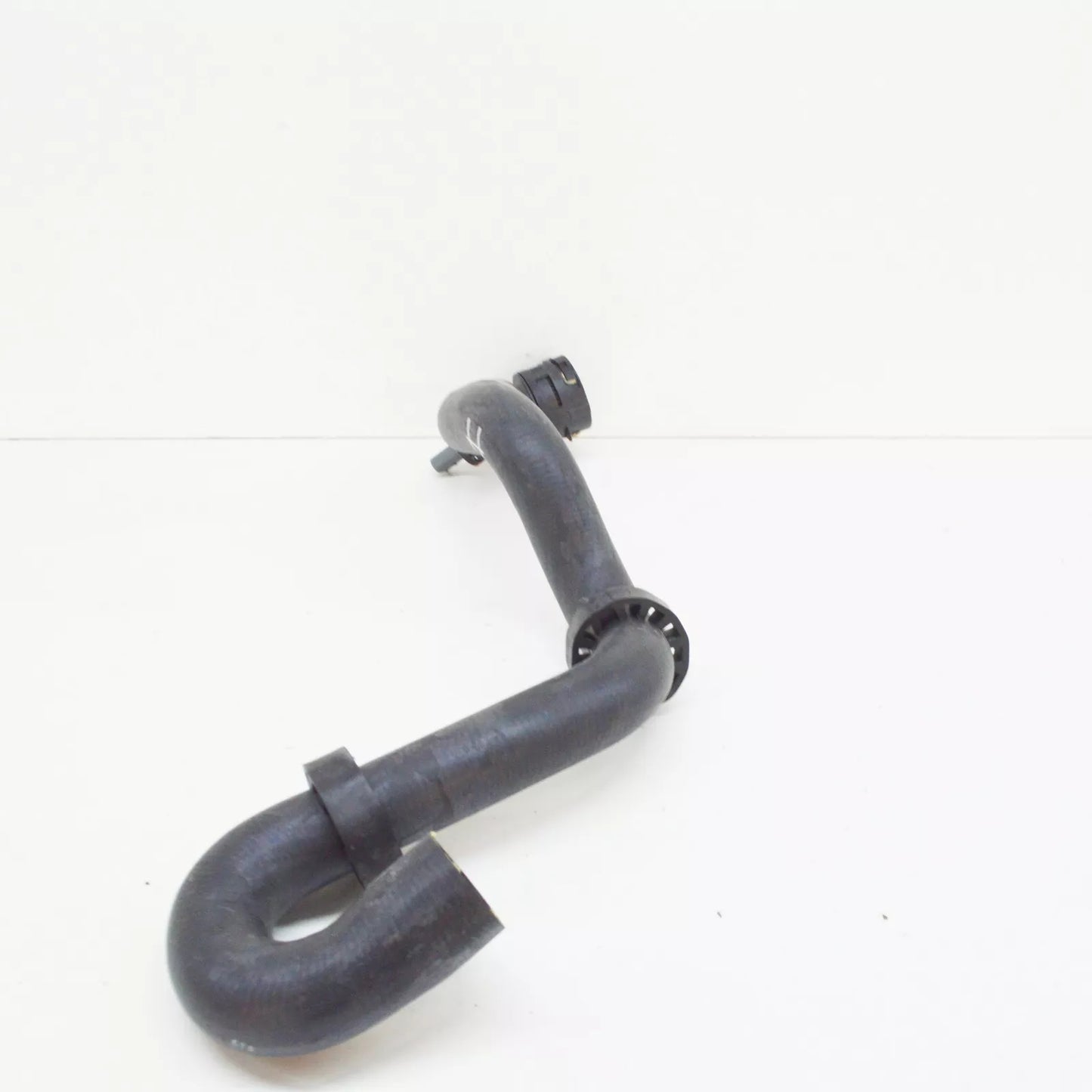 NEW AUDI Q7 4L UPPER RADIATOR HOSE 7L6122051AA