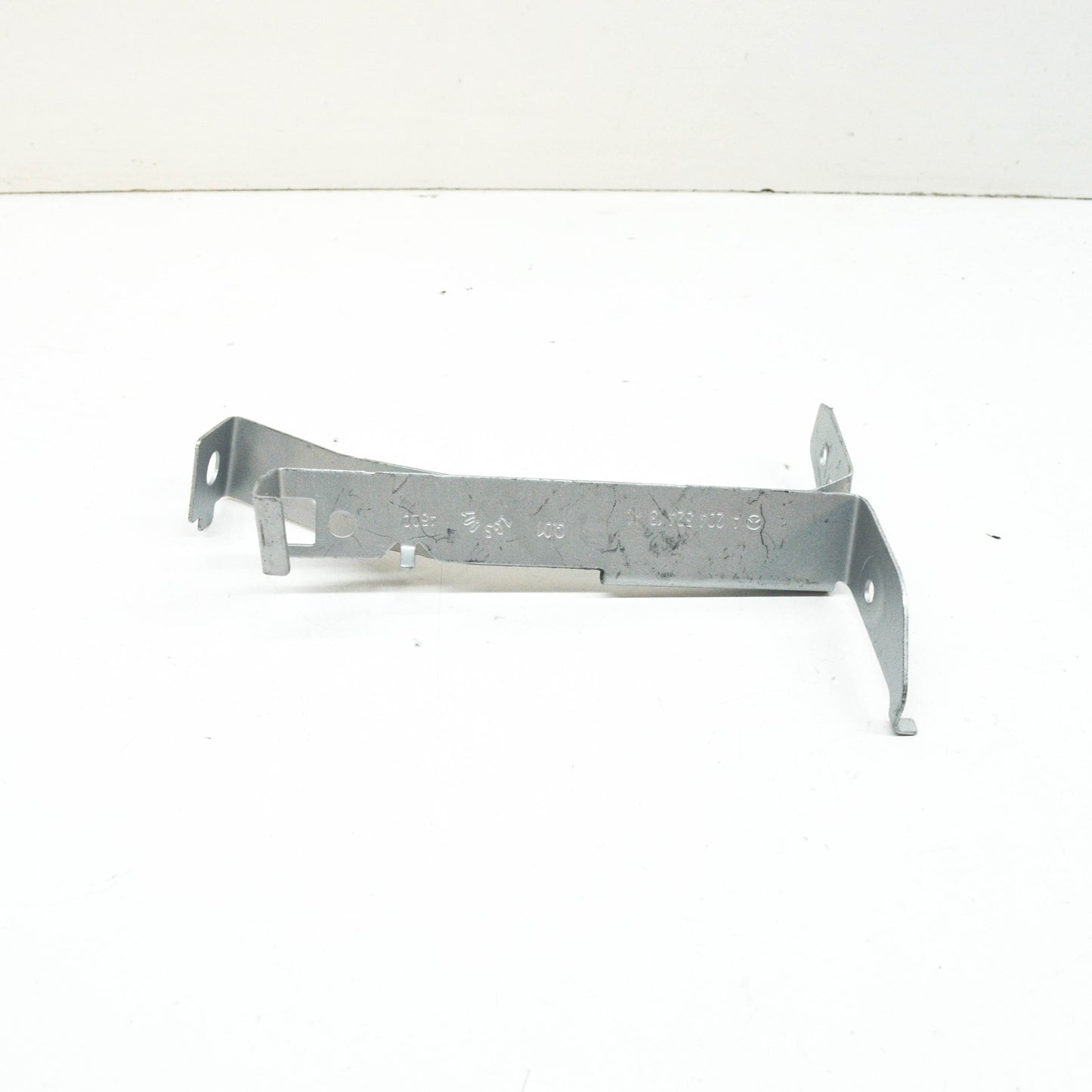 NEW MB C-CLASS COUPE C204 FRONT SHIELD BRACKET HOLDER A2045241340 2012 ORIGINAL