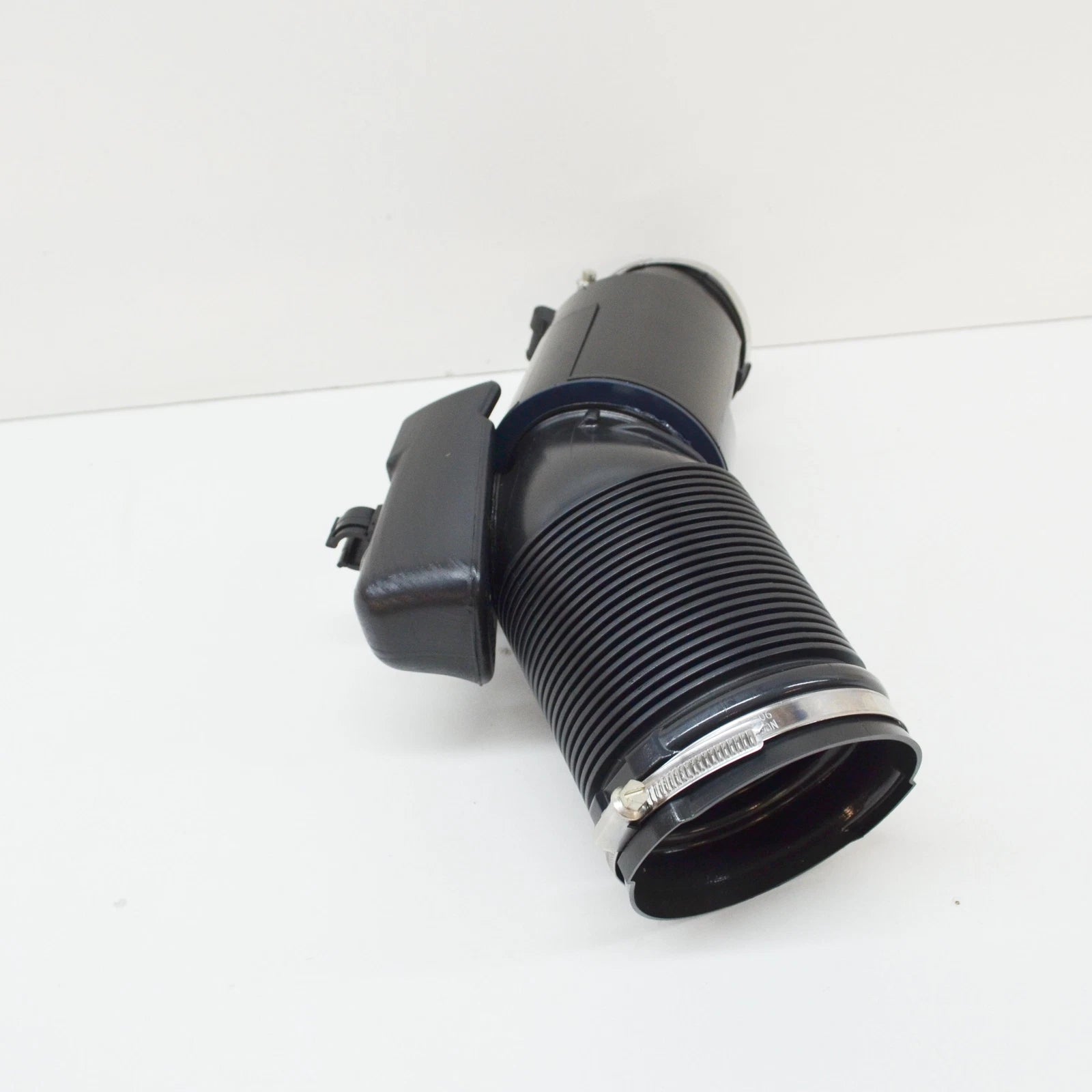 NEW AUDI A6 AVANT C6 INTAKE THROTTLE BODY HOSE 06E129629P ORIGINAL