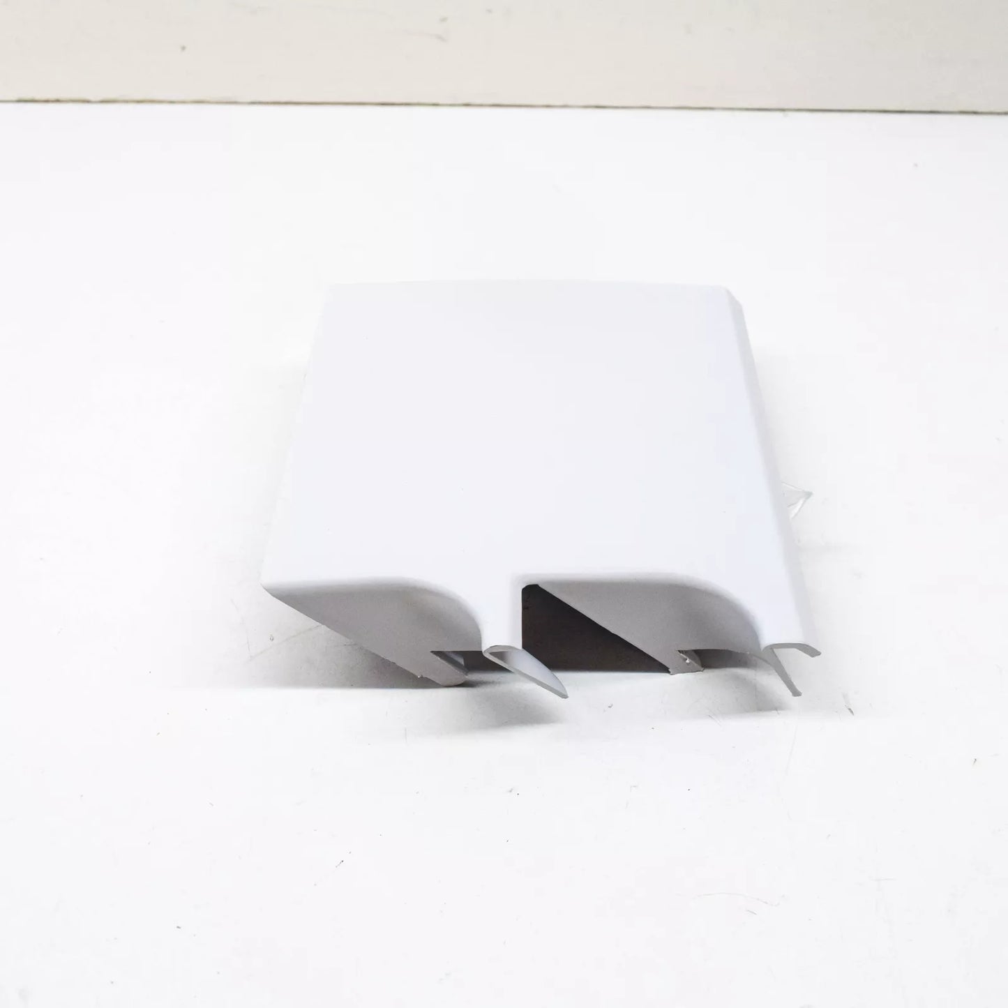 NEW BMW 5 E34 M FRONT BUMPER LEFT TOW HOOK EYE CAP COVER 51112232631 ORIGINAL