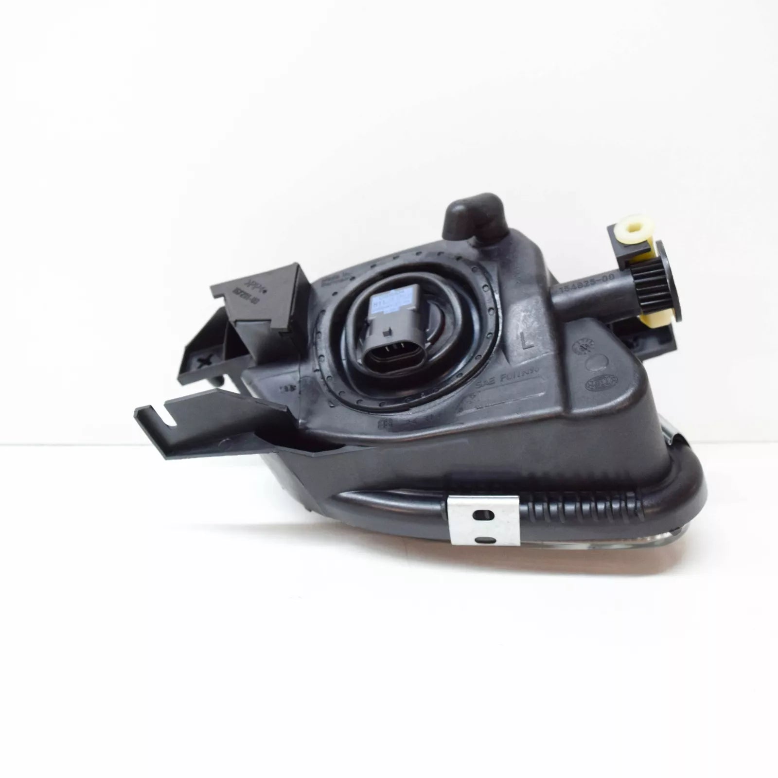 NEW MERCEDES-BENZ E W211 FRONT LEFT FOG LIGHT A2118201156