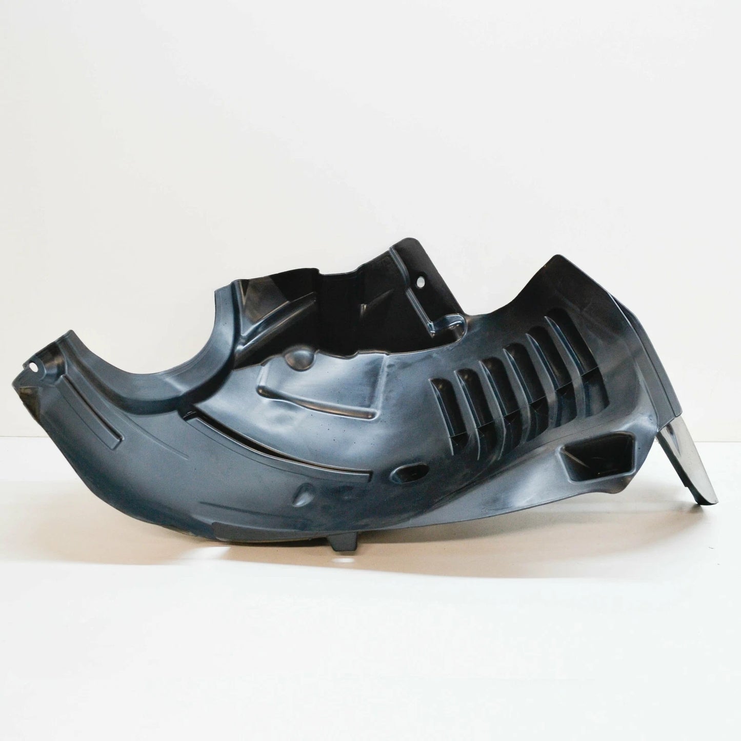 NEW MB E W212 FRONT LEFT WHEEL HOUSING LINER FRONT PART A2126905430 ORIGINAL