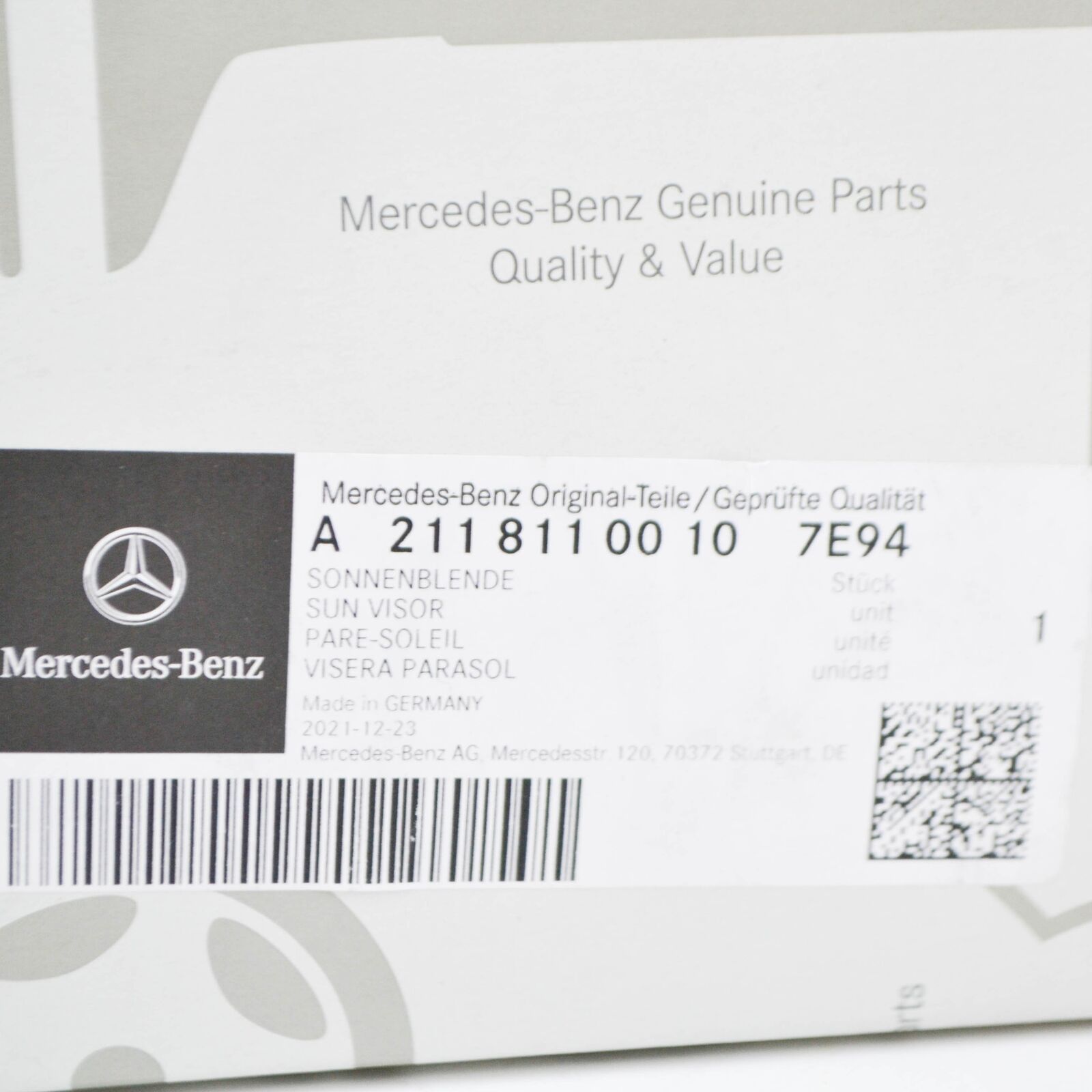 NEW MB E W211 INTERIOR RIGHT SIDE SUN VISOR A21181100107E94 ORIGINAL