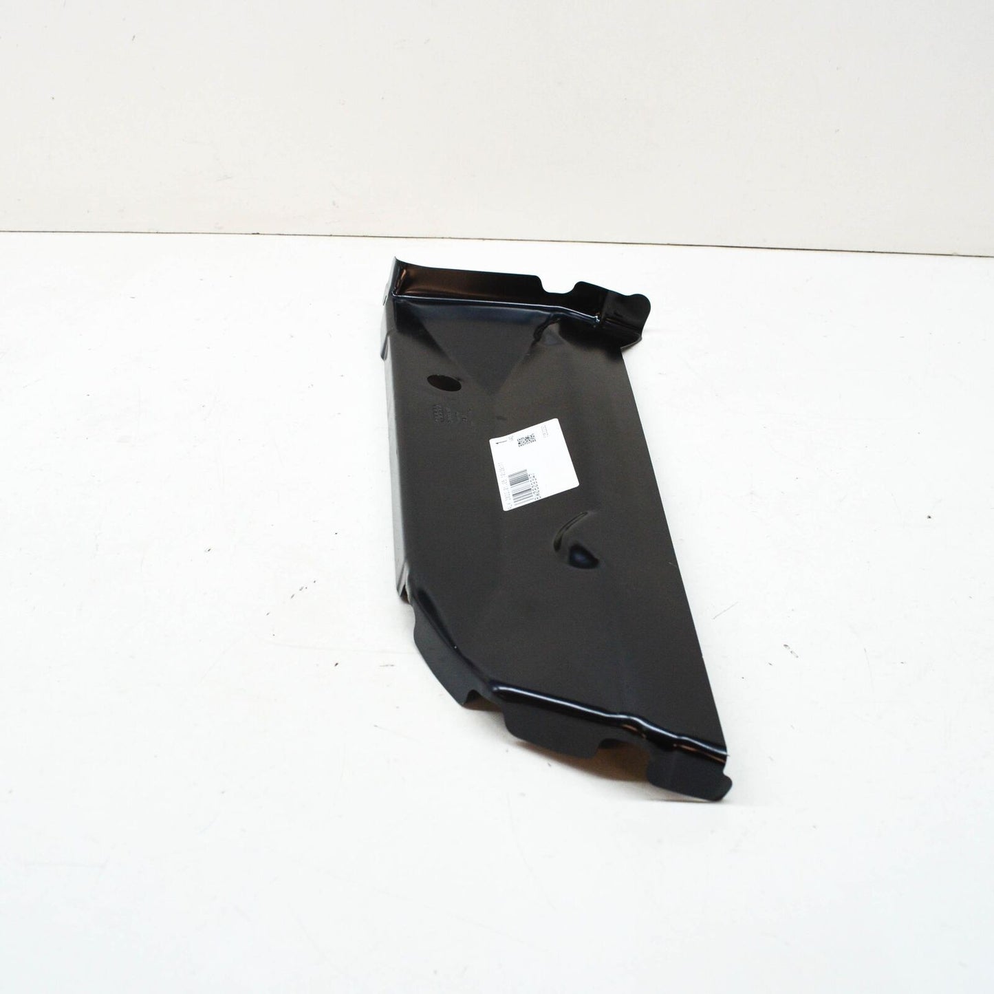 NEW AUDI A4 AVANT B9 REAR LEFT QUARTER WHEEL HOUSING BRACKET 8W0809347 ORIGINAL