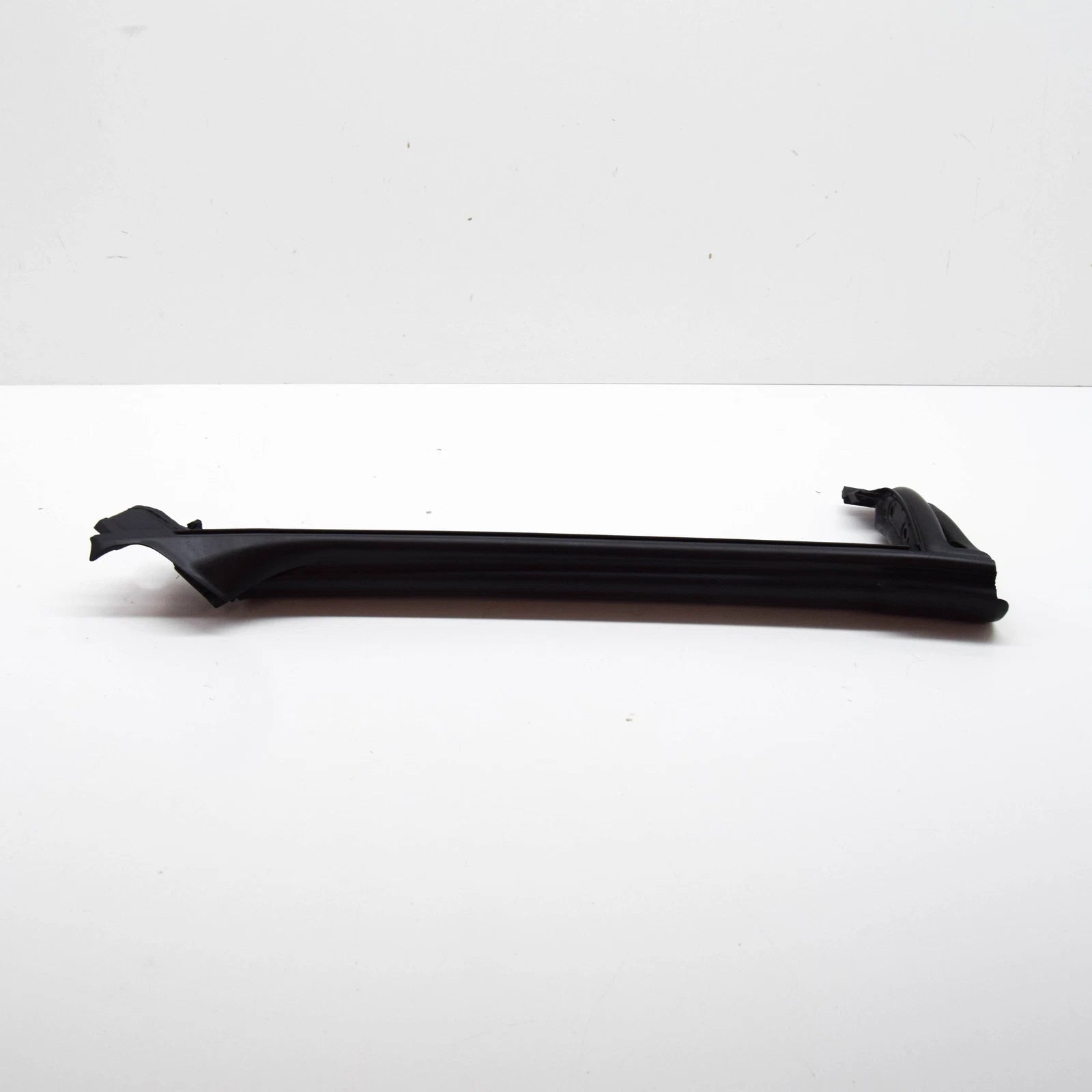 NEW MERCEDES-BENZ SLK R172 RIGHT C-PILLAR FOLDING ROOF SEAL A1727900298 ORIGINAL