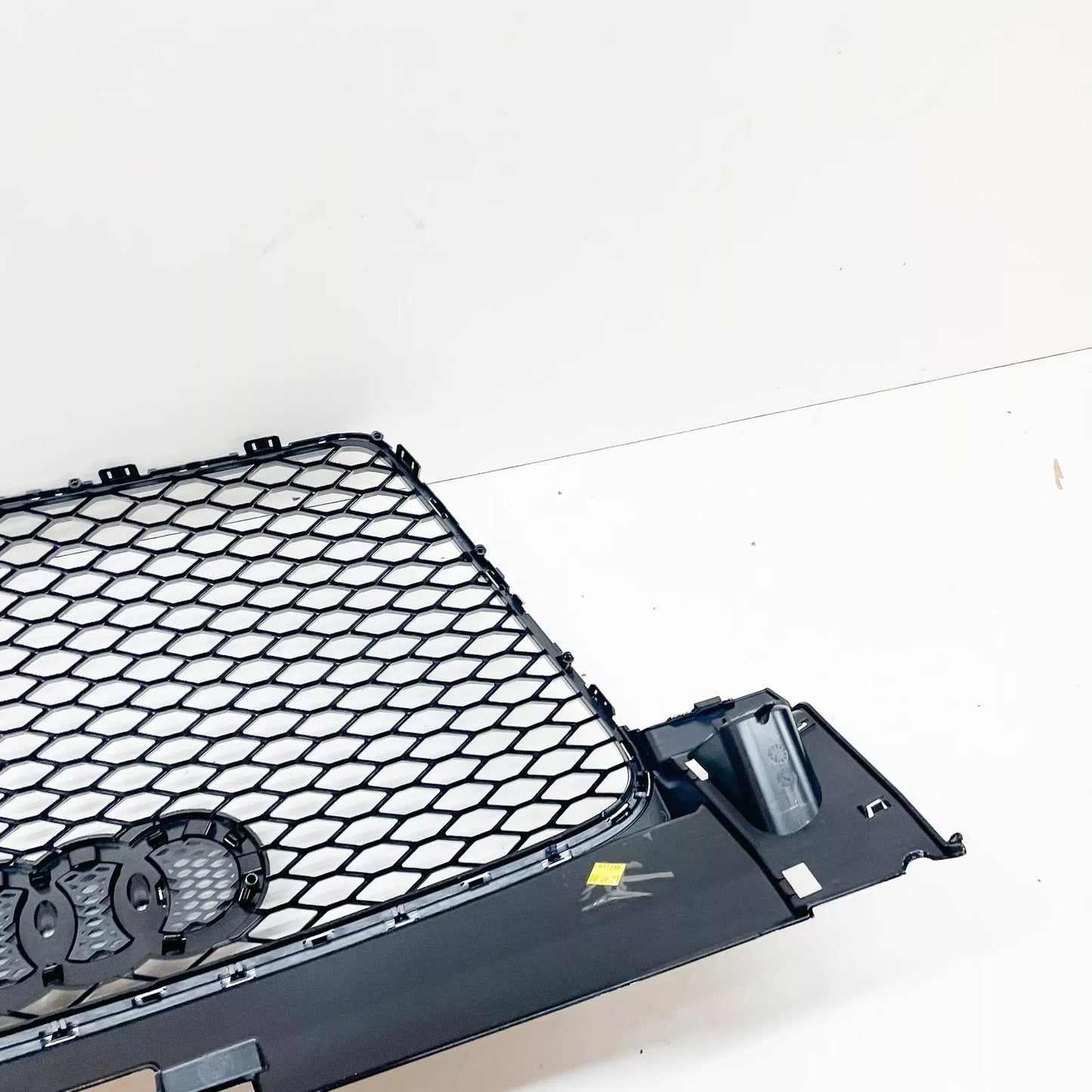 NEW AUDI TT RS 8J MK2 RADIATOR GRILLE 8J0853651GWJF ORIGINAL