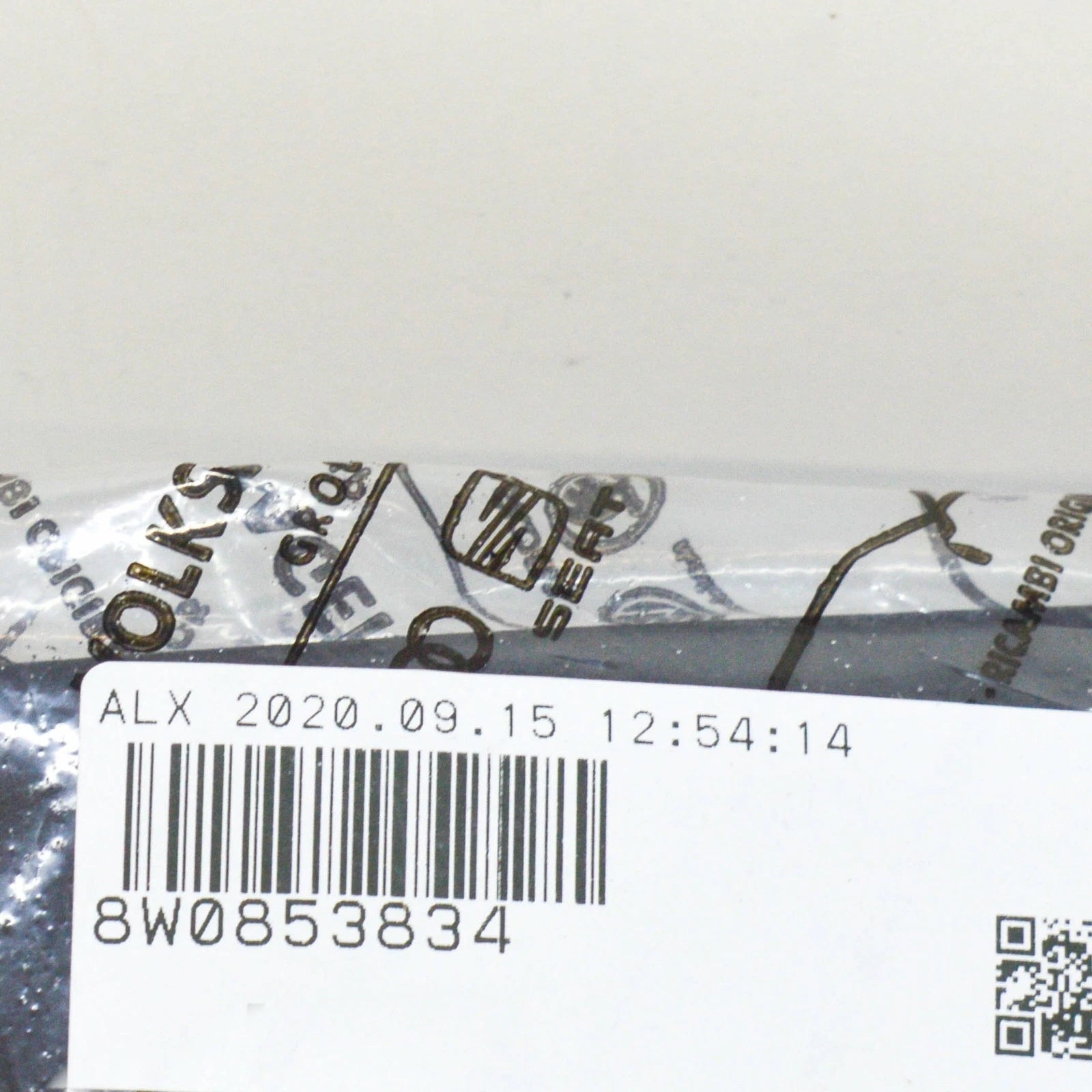 NEW AUDI A4 B9 FRONT FENDER RIGHT WHEEL ARCH SPOILER 8W0853834 ORIGINAL