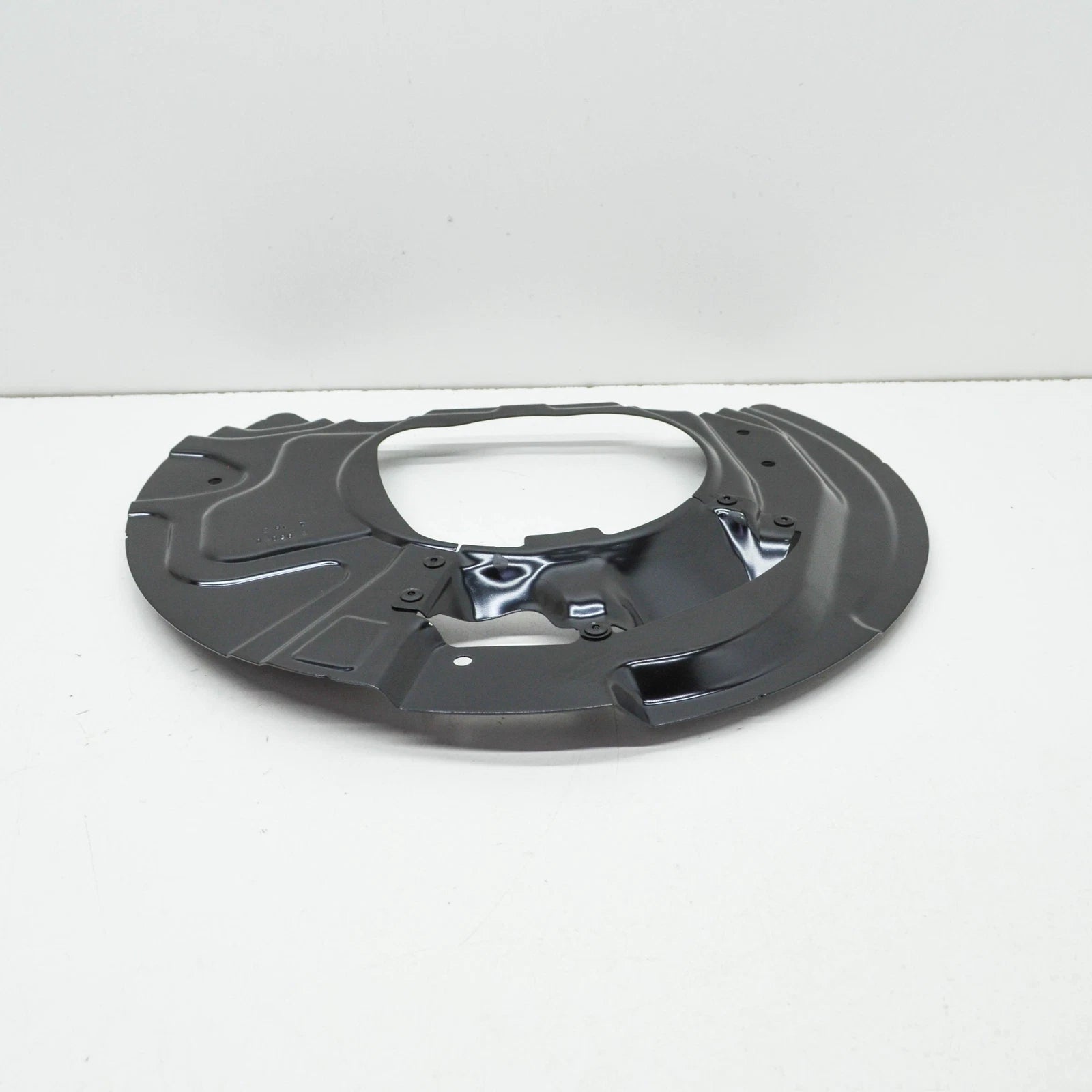 NEW BMW X5 E70 FRONT RIGHT BRAKE DISC SHIELD PLATE 6895050 34106895050 ORIGINAL