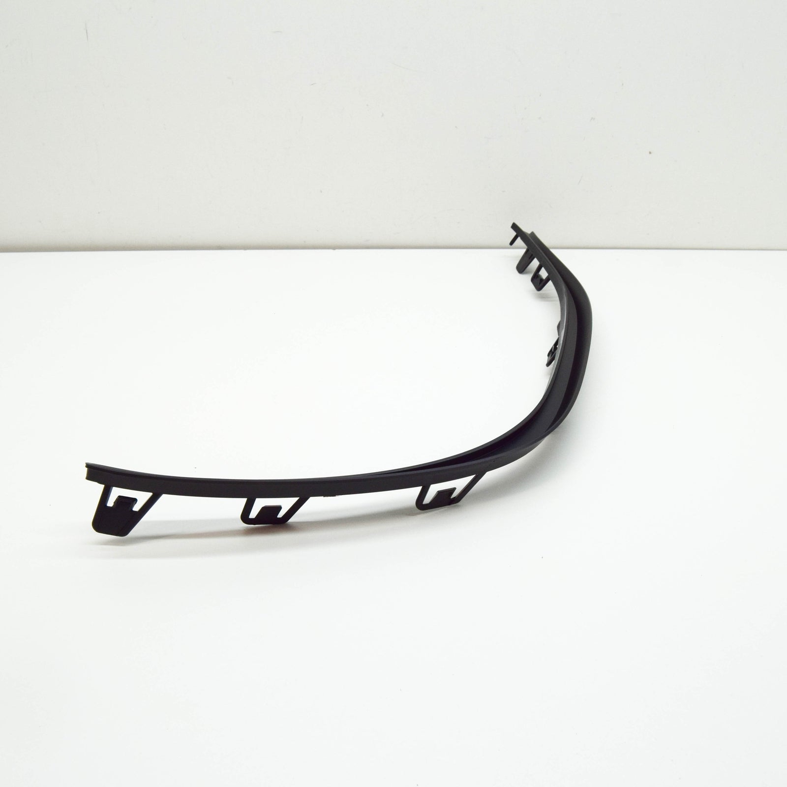 new mb amg gt x290 front left bumper lower trim molding a2908854801 original