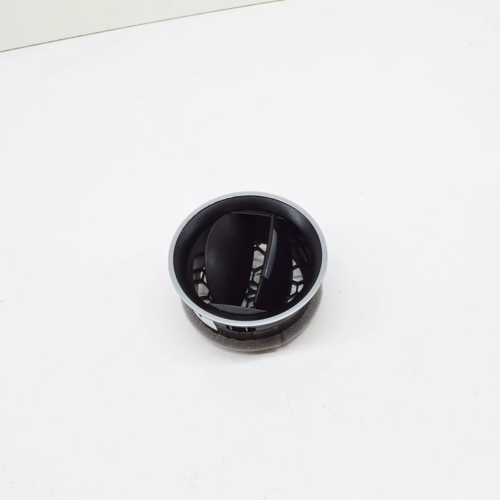 NEW VOLKSWAGEN UP DASHBOARD AIR VENT 1S0819703CITZ