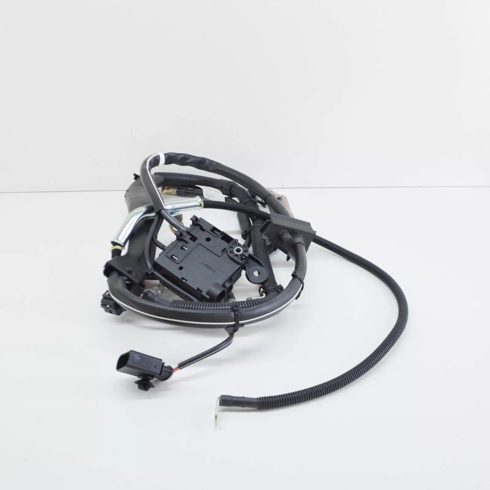 NEW AUDI A4 B8 STARTER AND ALTERNATOR WIRING SET 8K0971228 ORIGINAL