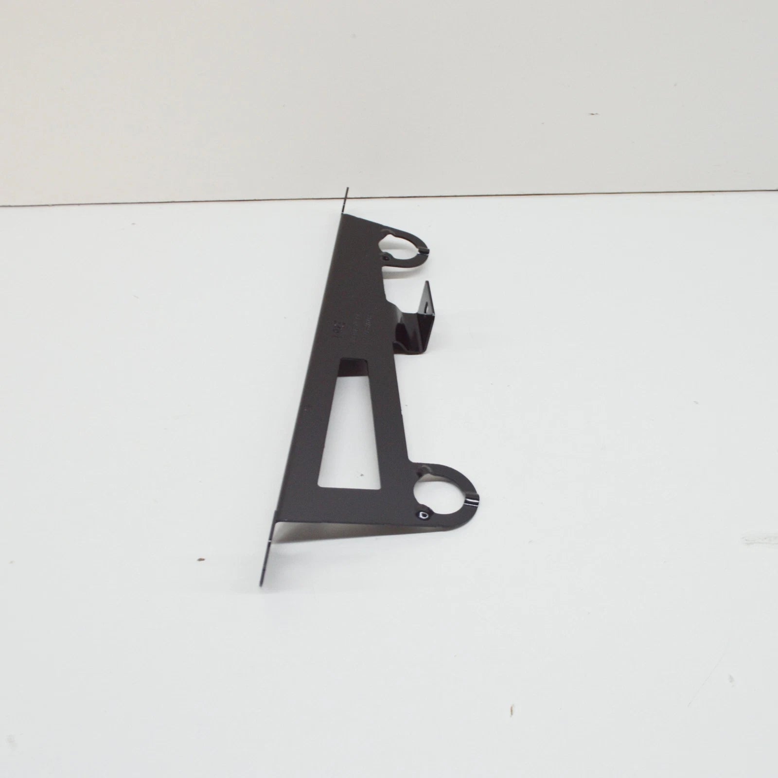 NEW BMW M4 G82 FRONT LEFT BUMPER CARRIER CROSS BAR BRACKET 51118074895 ORIGINAL