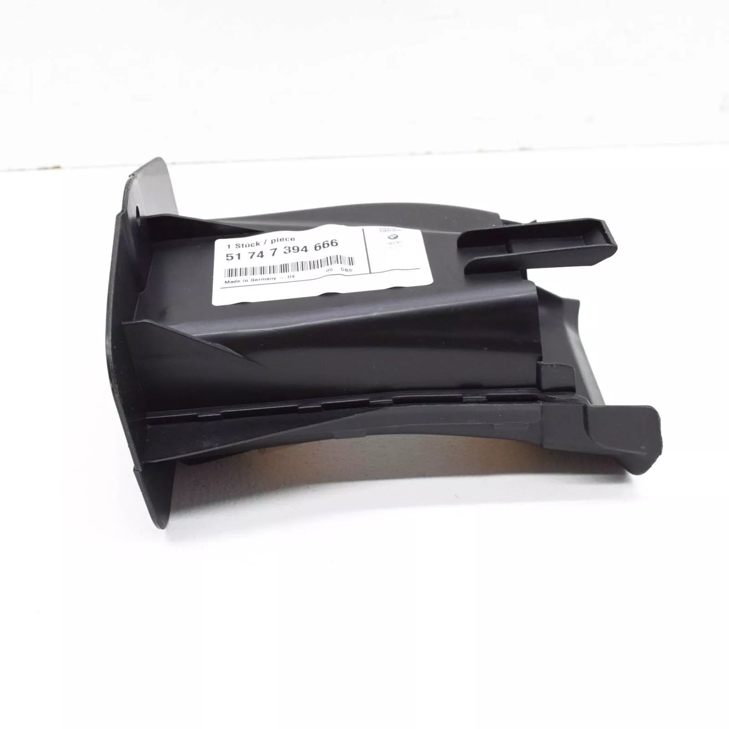 NEW BMW 5 G30 FRONT RIGHT WHEELHOUSING AIR BRAKE DUCT 51747394666 ORIGINAL