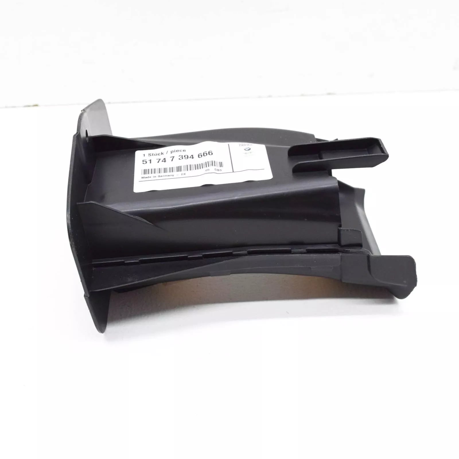 NEW BMW 5 G30 FRONT RIGHT WHEELHOUSING AIR BRAKE DUCT 51747394666 ORIGINAL