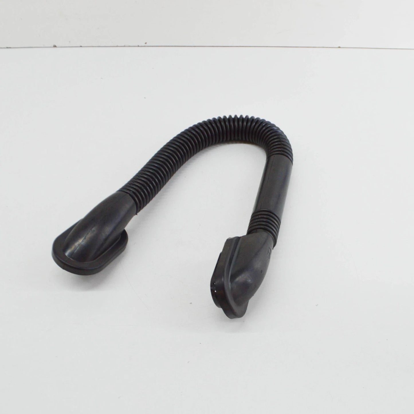 NEW VW CRAFTER 2F REAR RIGHT WING DOOR GROMMET 2E0906376H ORIGINAL