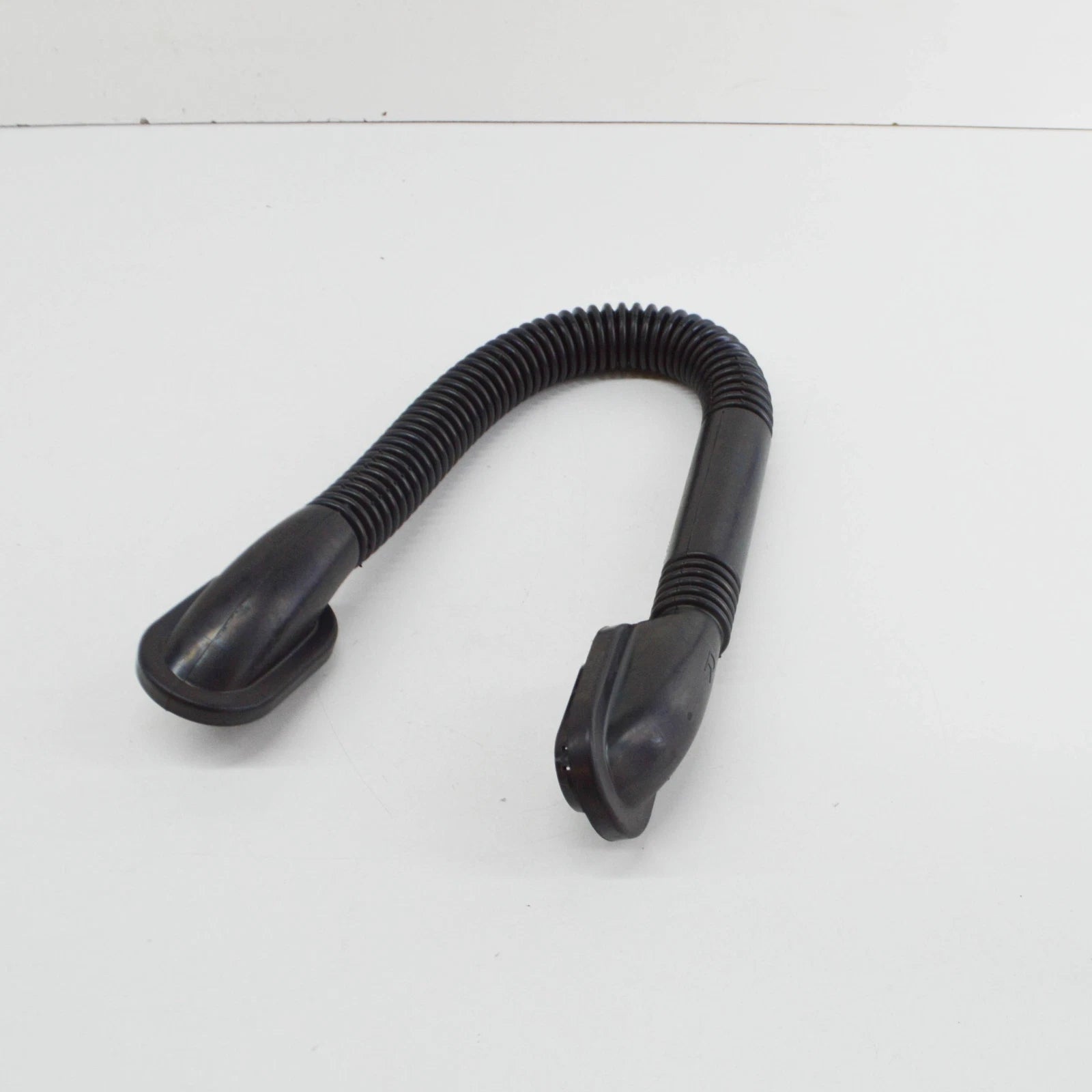 NEW VW CRAFTER 2F REAR RIGHT WING DOOR GROMMET 2E0906376H ORIGINAL