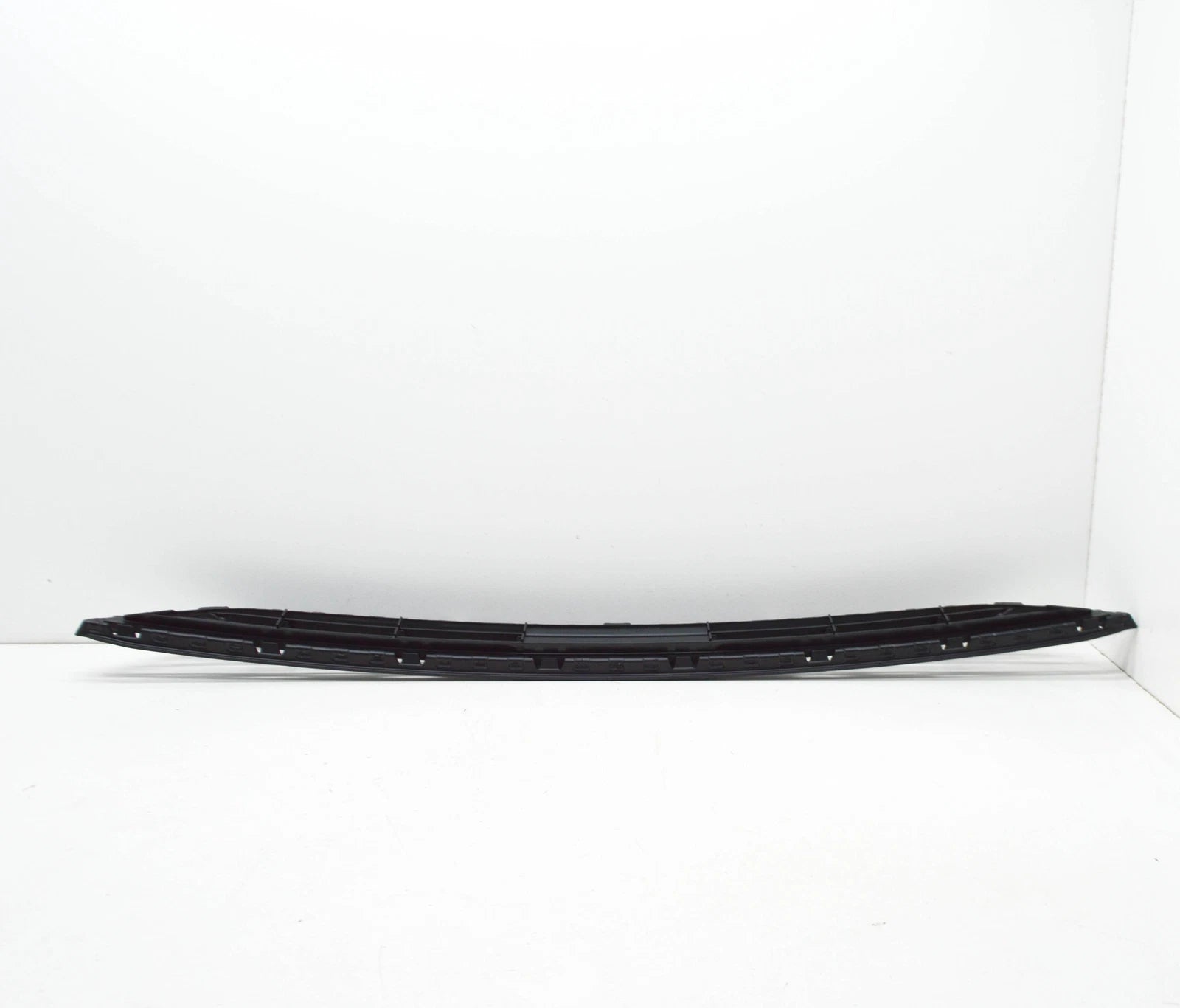 NEW BMW X4 F26 M FRONT CENTER LOWER OPEN GRILLE 51117338475 7338475 ORIGINAL