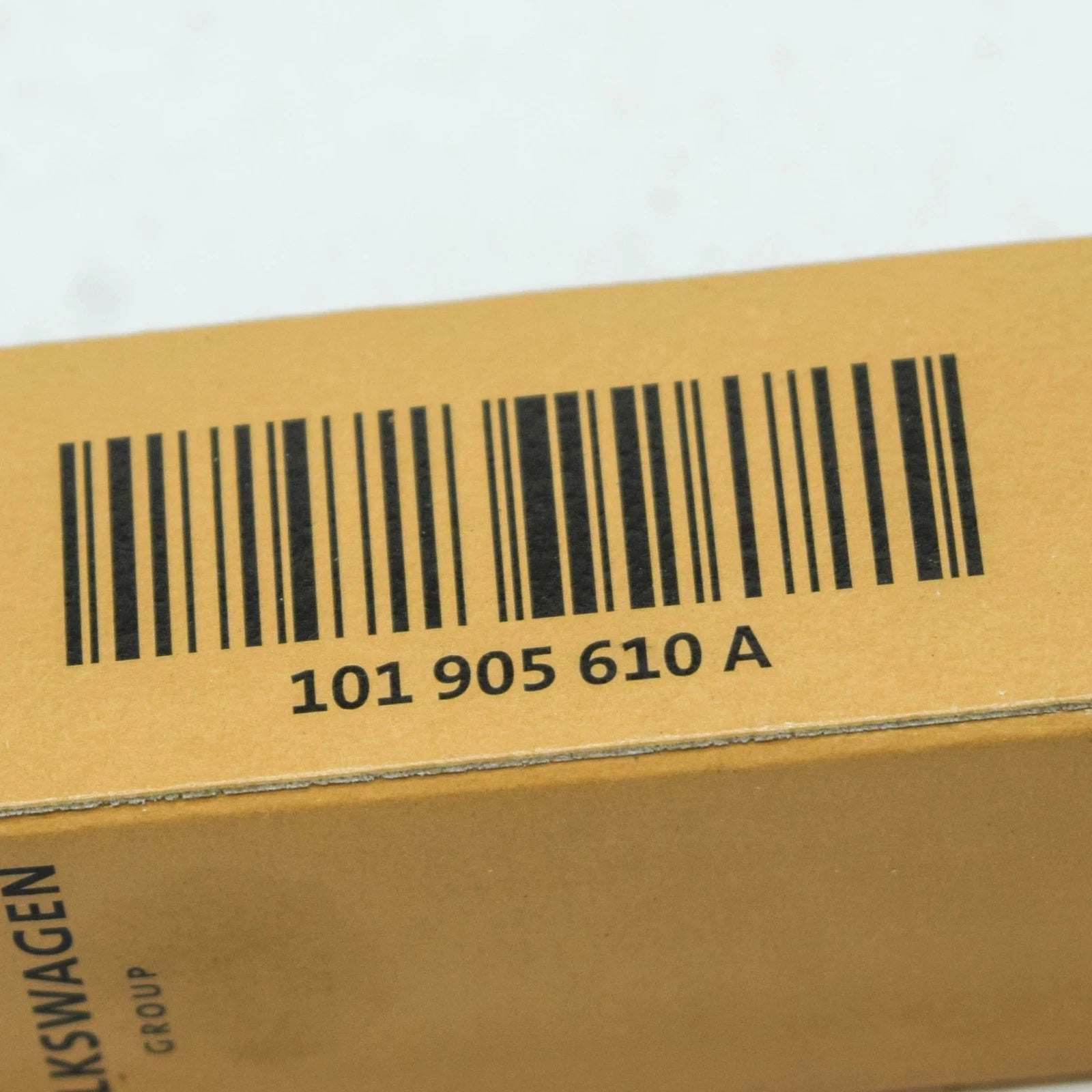 NEW VOLKSWAGEN CADDY 2K SPARK PLUG 'LONGLIFE' 101905610A ORIGINAL