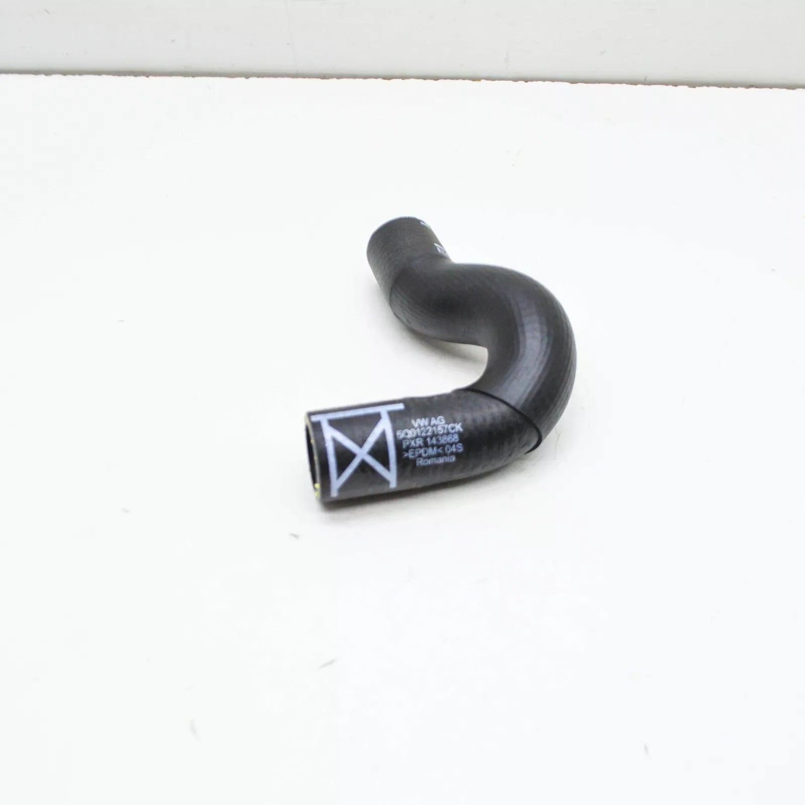 NEW AUDI Q3 8U REAR HVAC HEATER HOSE 5Q0122157CK ORIGINAL