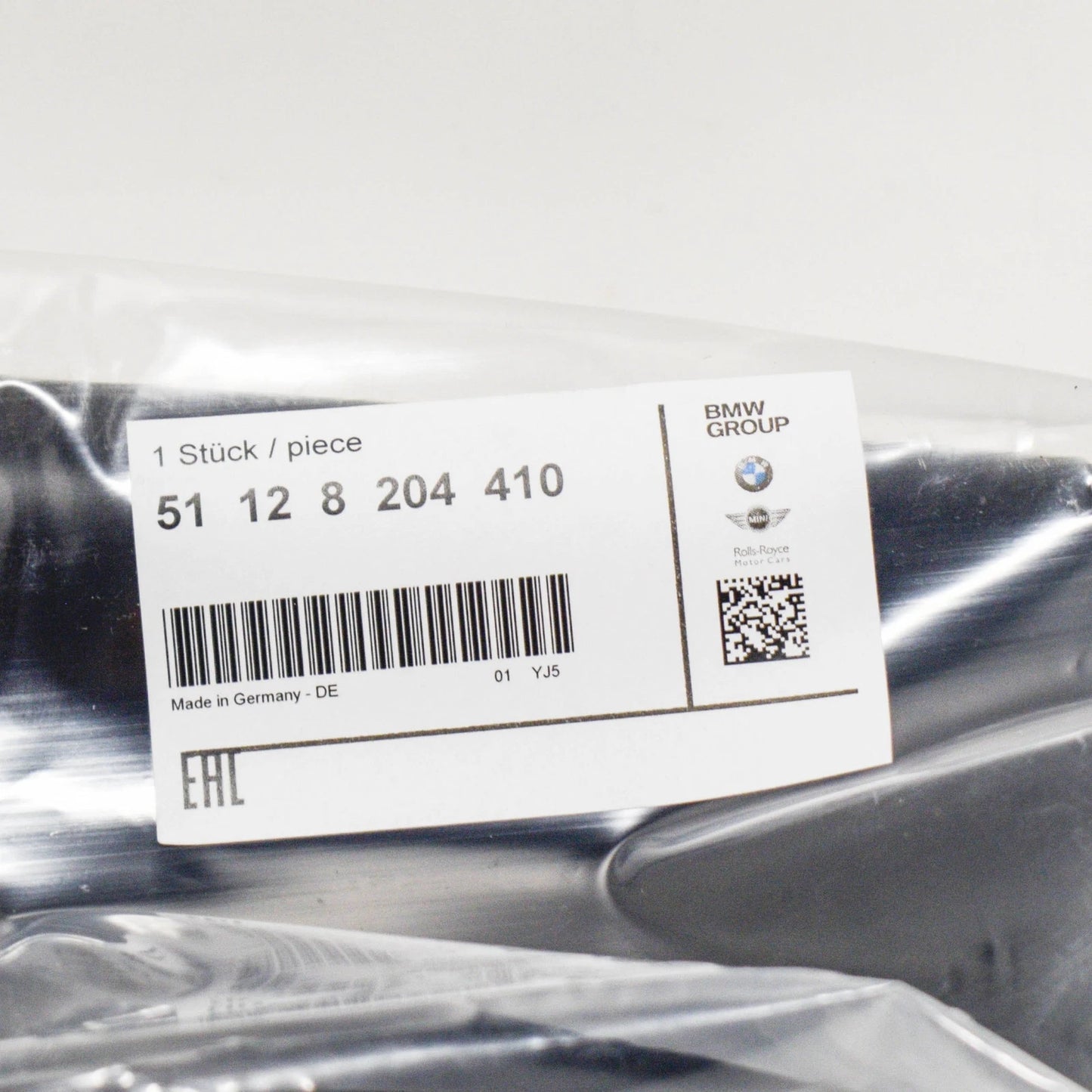 NEW BMW 7 E38 REAR TRIM PANEL FLAP 51128204410 8204410 ORIGINAL