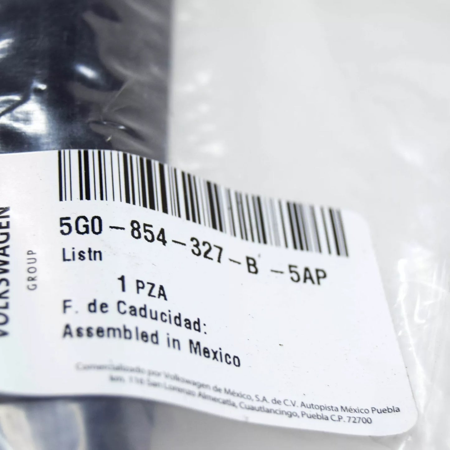 NEW VOLKSWAGEN GOLF MK7 FRONT WINDSHIELD LEFT TRIM 5G0854327B5AP ORIGINAL