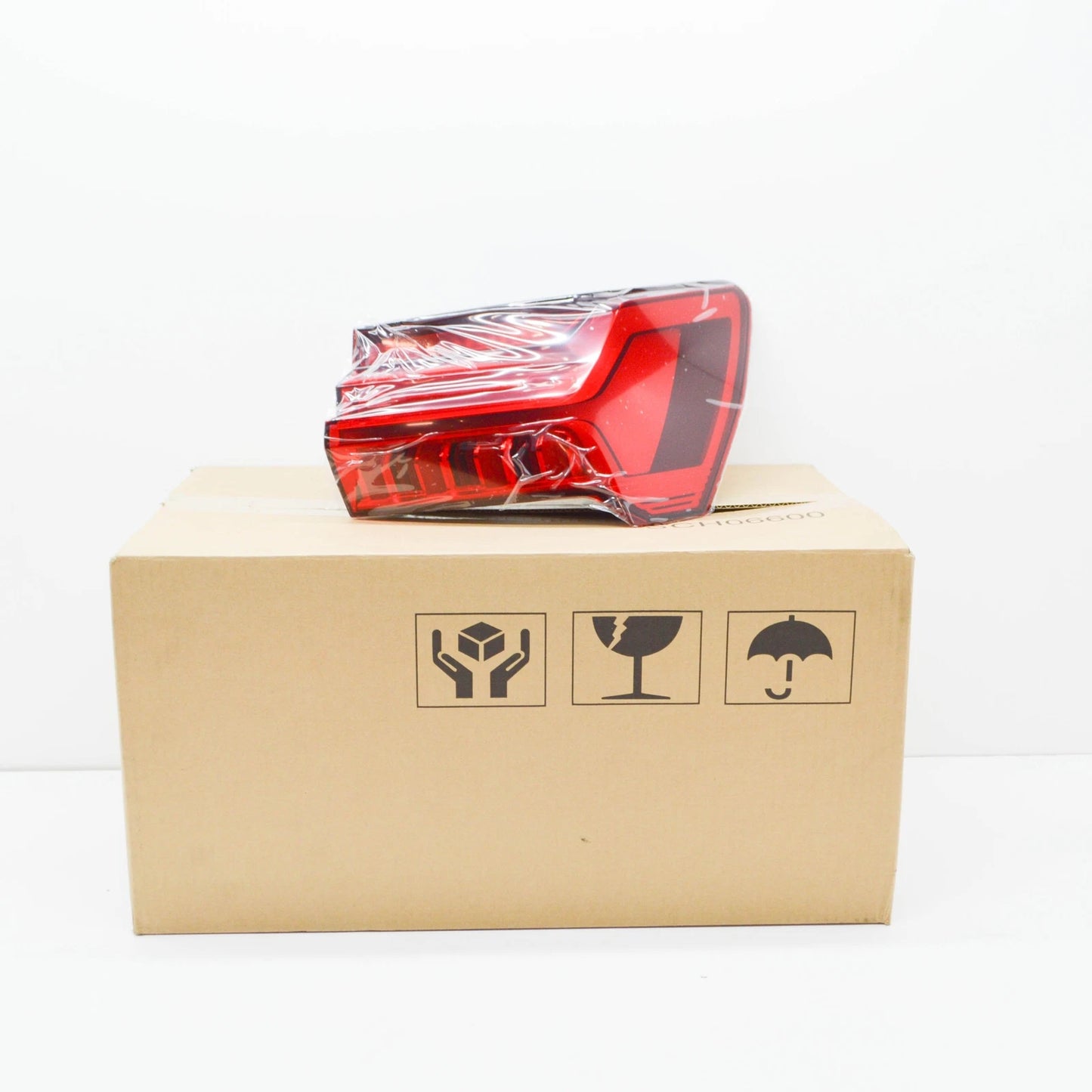 NEW AUDI A6 C8 REAR RIGHT TAILLIGHT 4K5945224C ORIGINAL