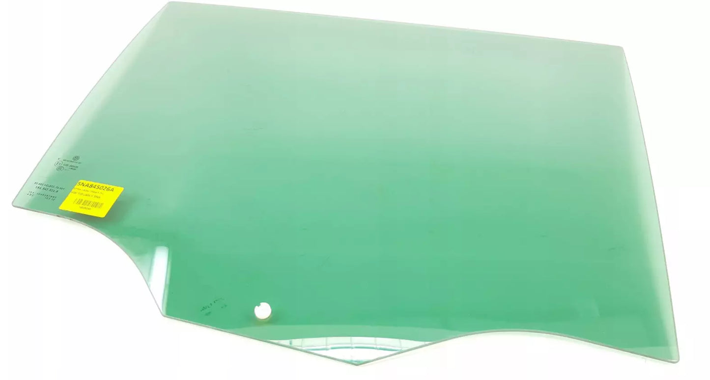 NEW VW TIGUAN AD MK2 REAR RIGHT DOOR WINDOW TINTED GLASS 5NA845026E ORIGINAL