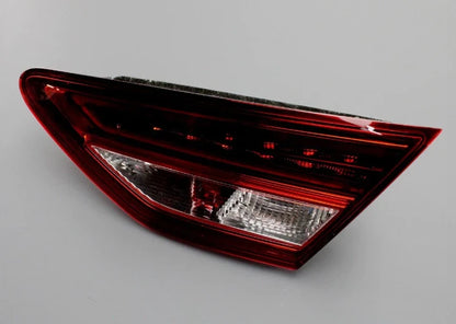 NEW SEAT LEON 5F REAR RIGHT SIDE TAILGATE TAILLIGHT 5F0945308M ORIGINAL