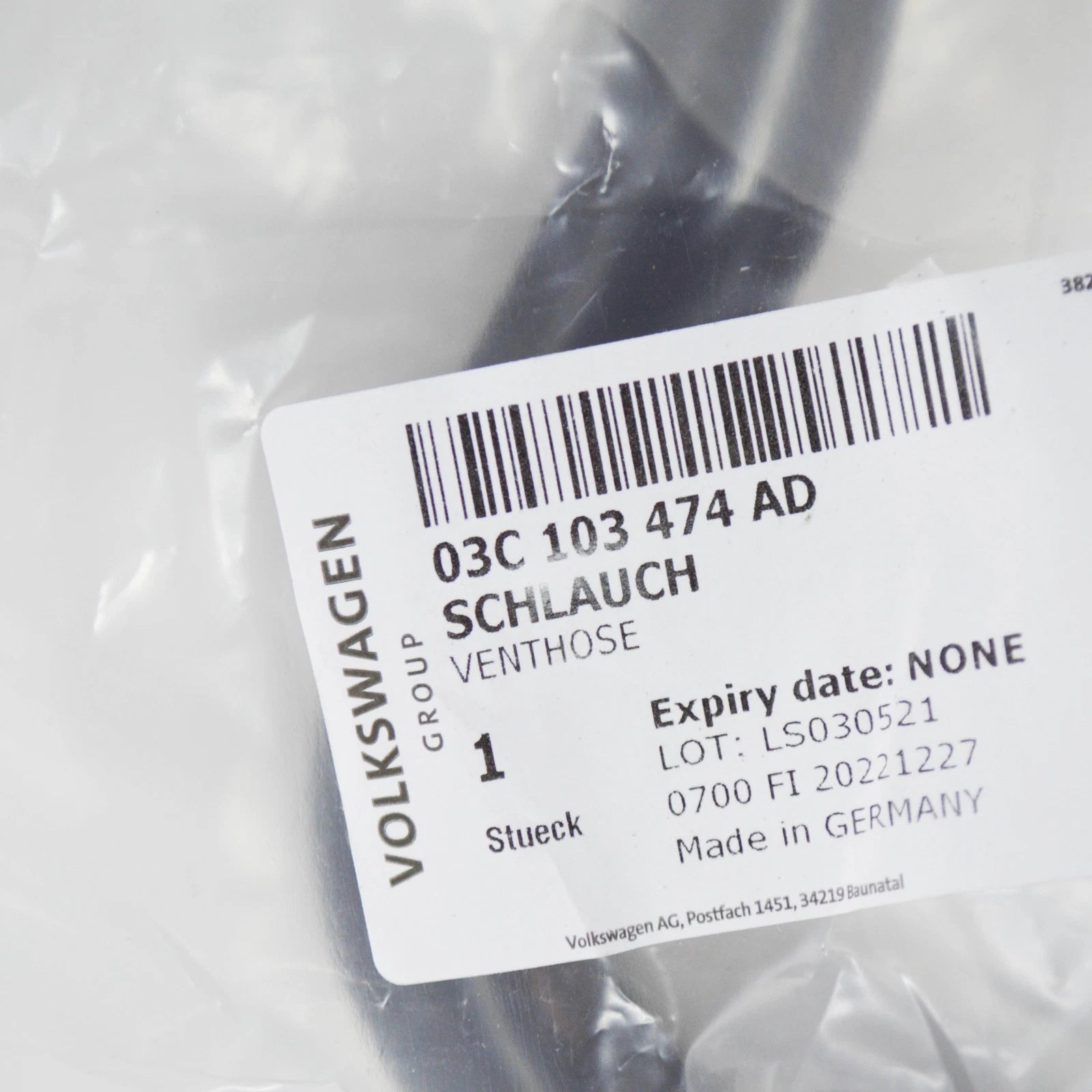 NEW AUDI A1 8X BREATHER VENT HOSE 03C103474AD ORIGINAL