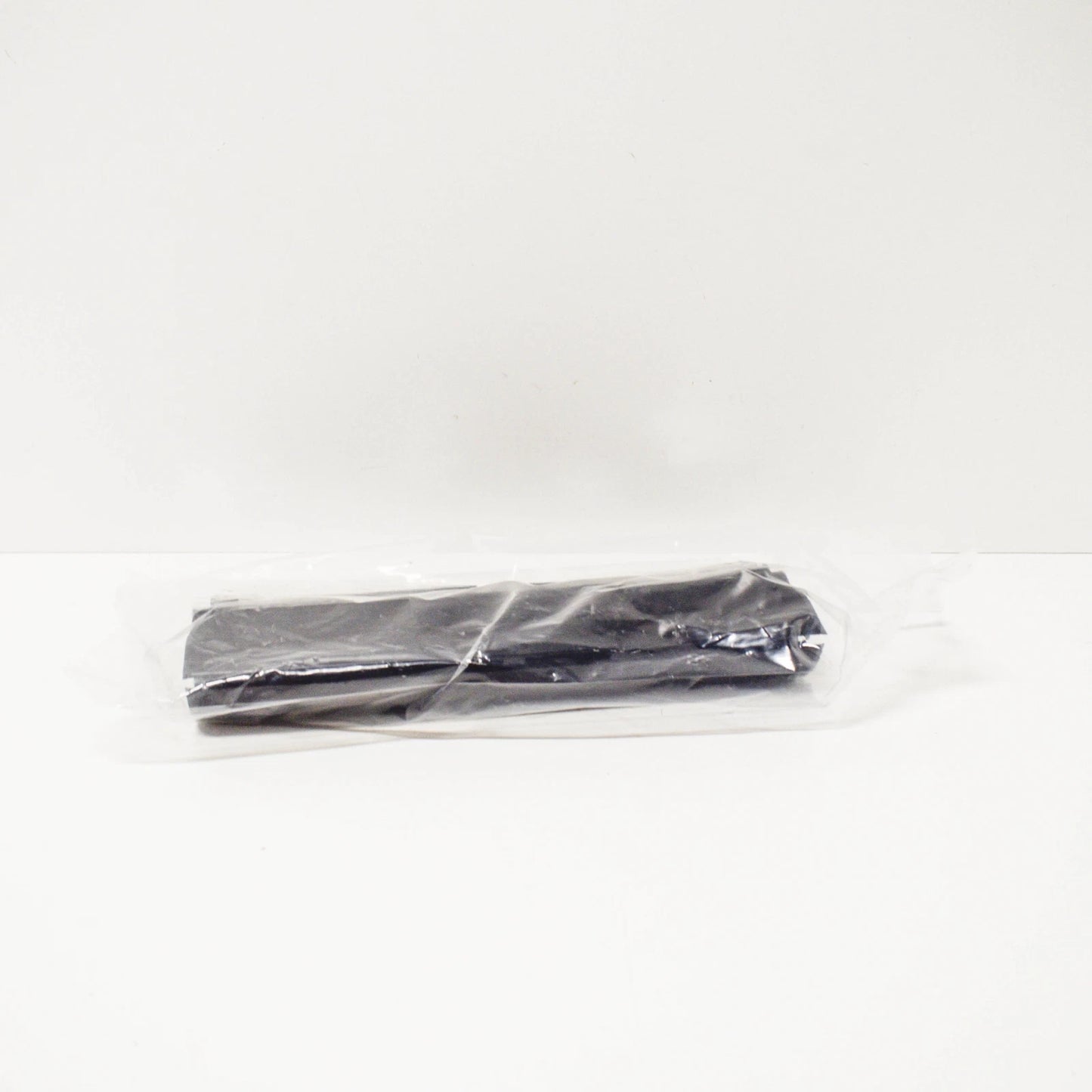 NEW BMW 7 E38 REAR TRIM PANEL FLAP 51128204410 8204410 ORIGINAL